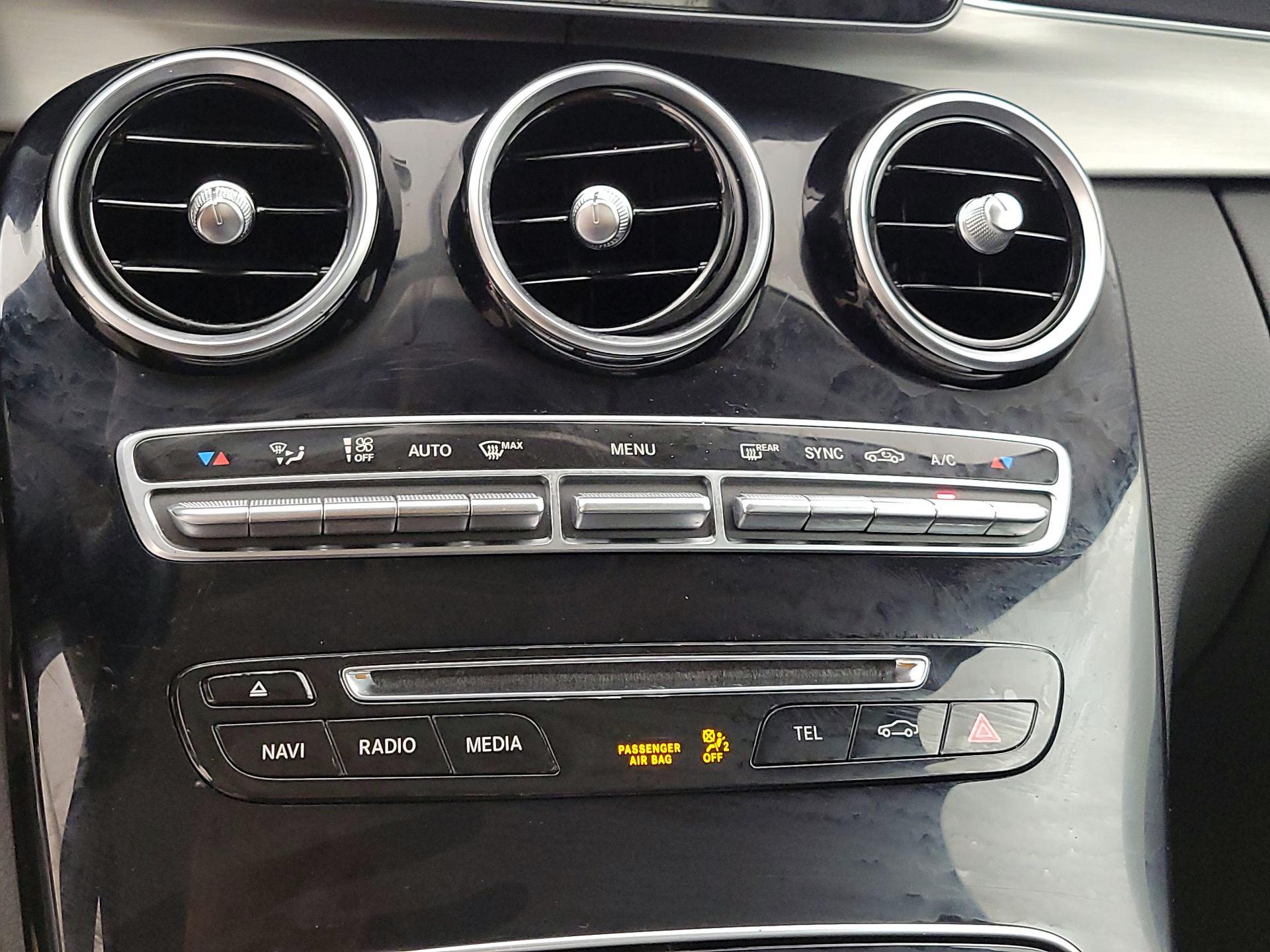 Thumbnail: 2016 Mercedes-Benz C-Class - 16