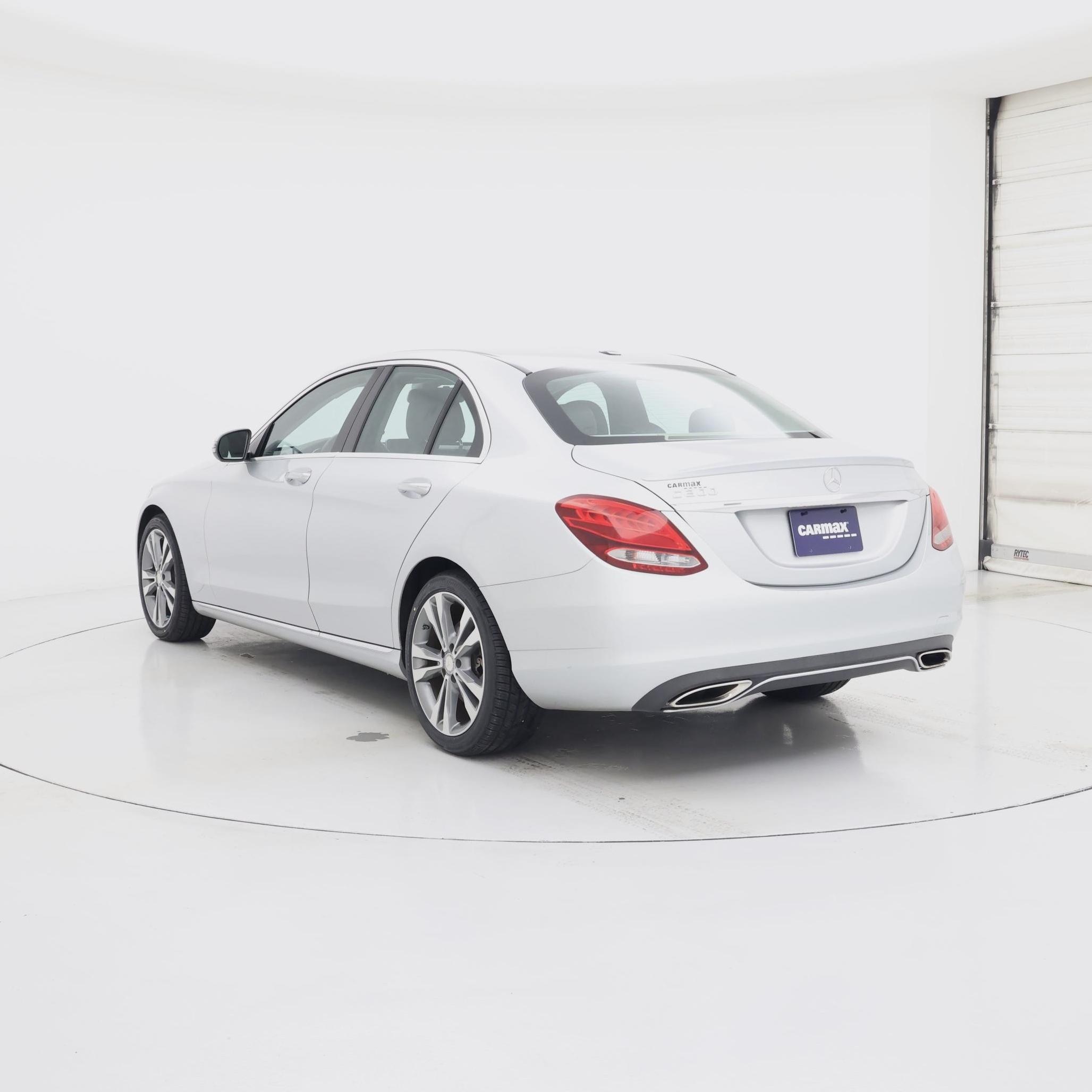 Thumbnail: 2016 Mercedes-Benz C-Class - 2