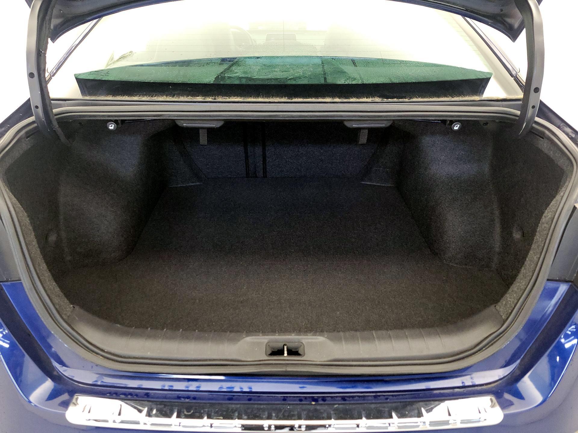 Thumbnail: 2021 Nissan Altima - 16