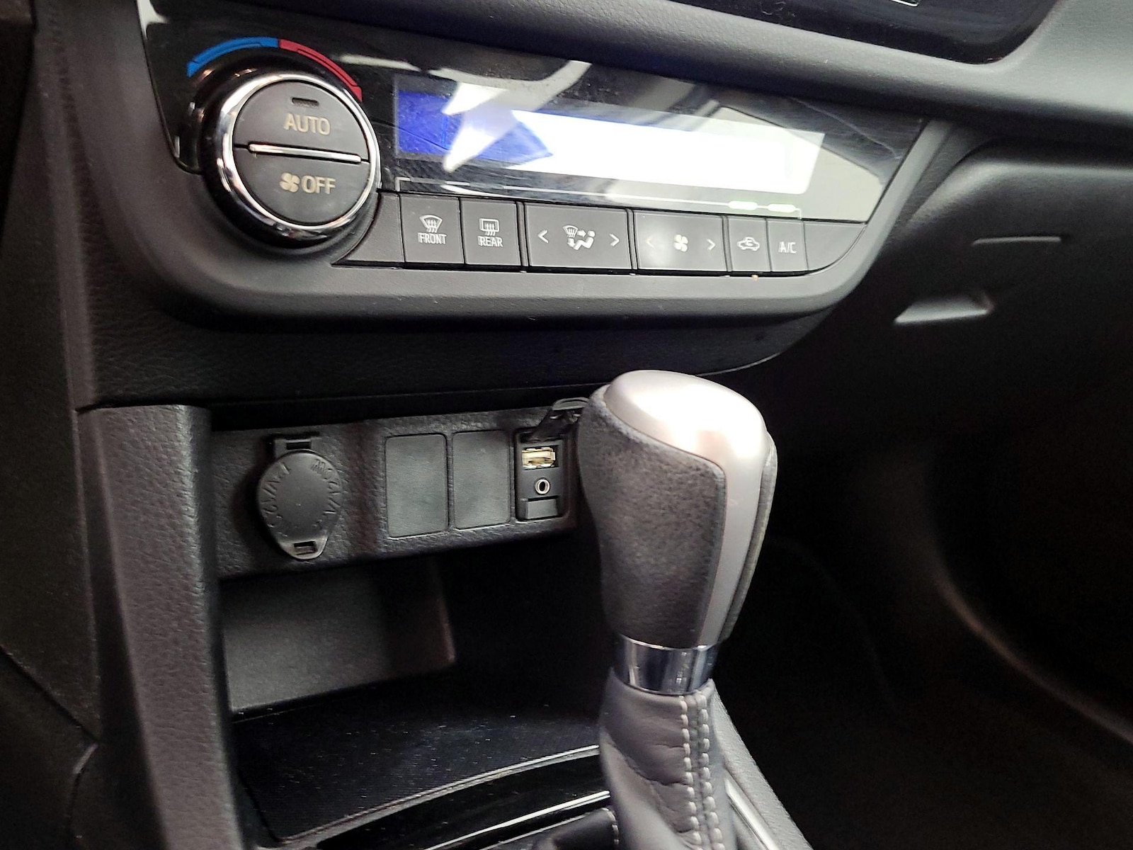 2016 Toyota Corolla S - Photo 19