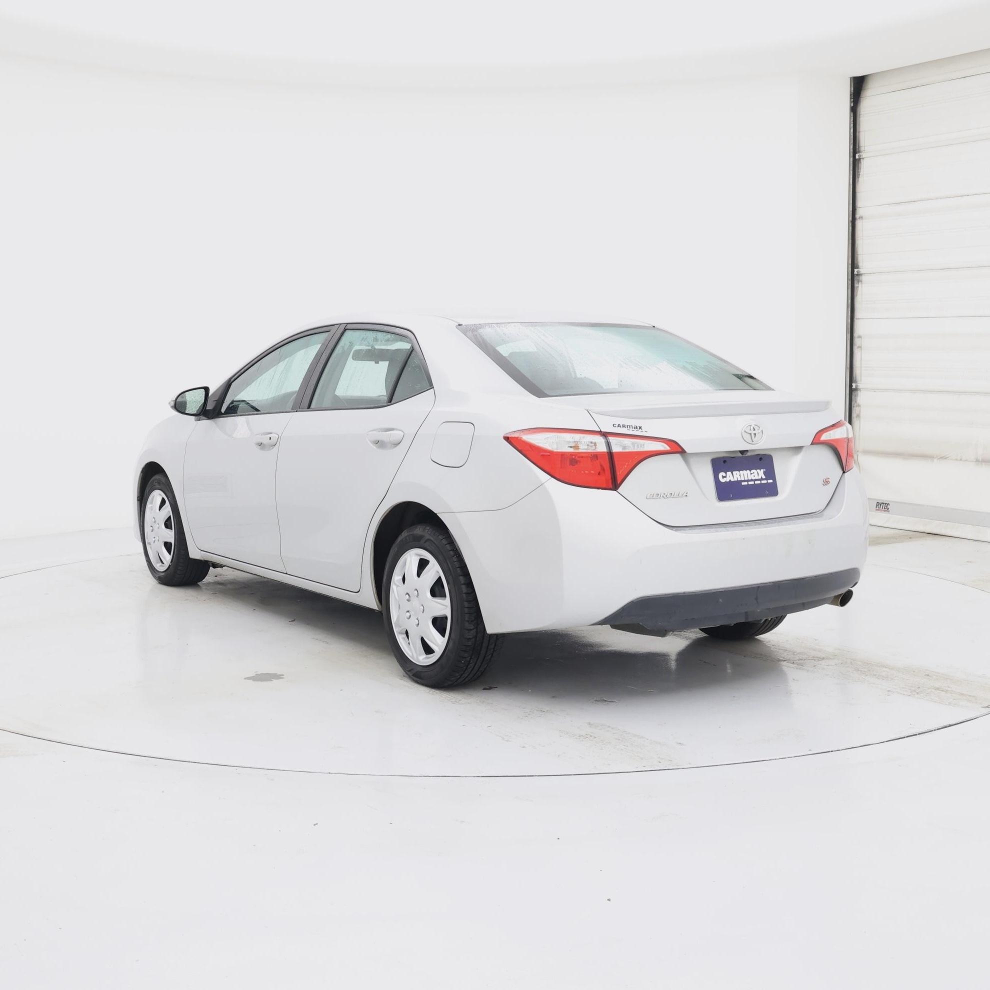 Thumbnail: 2016 Toyota Corolla - 2