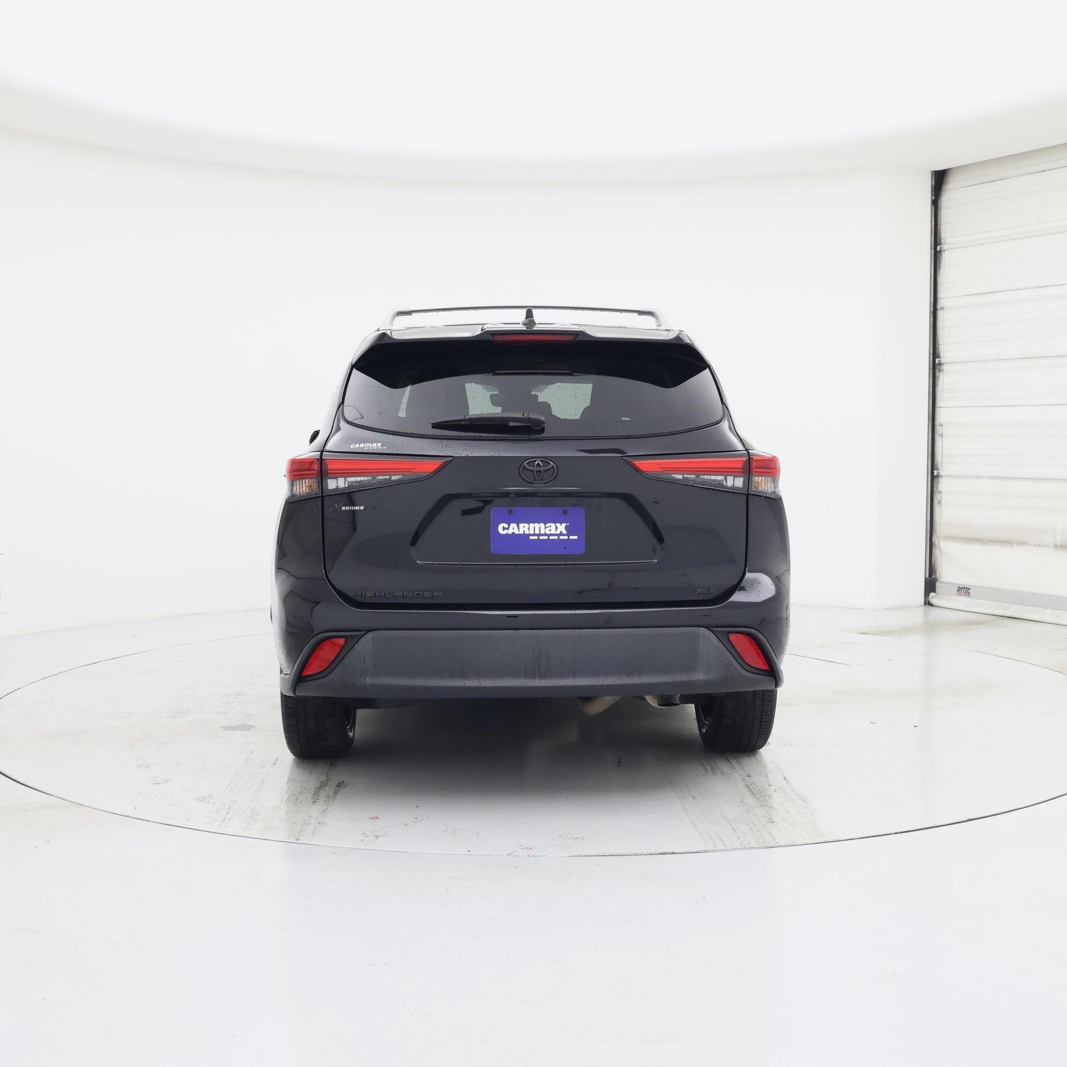 Thumbnail: 2023 Toyota Highlander - 6