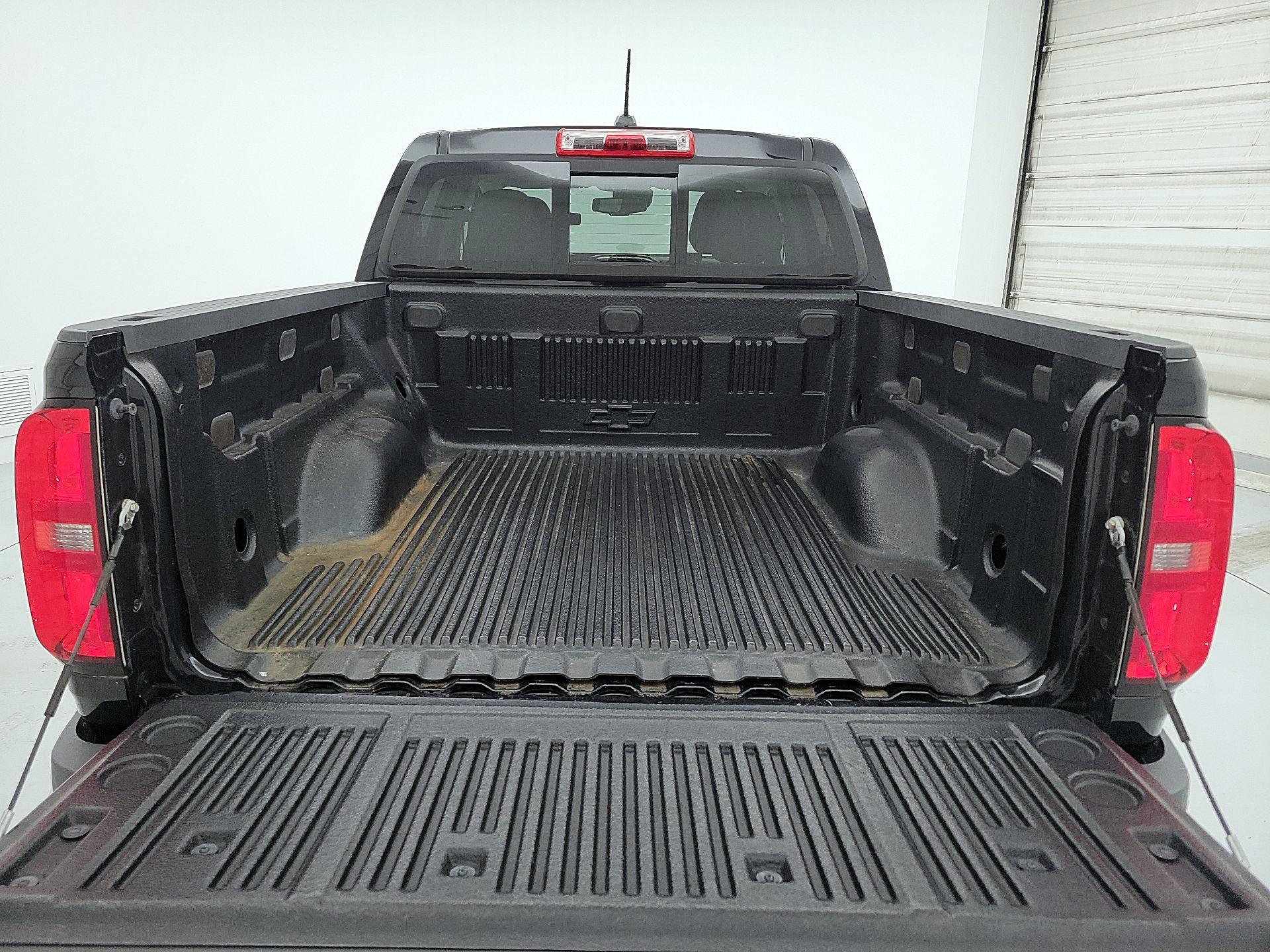 Thumbnail: 2017 Chevrolet Colorado - 20