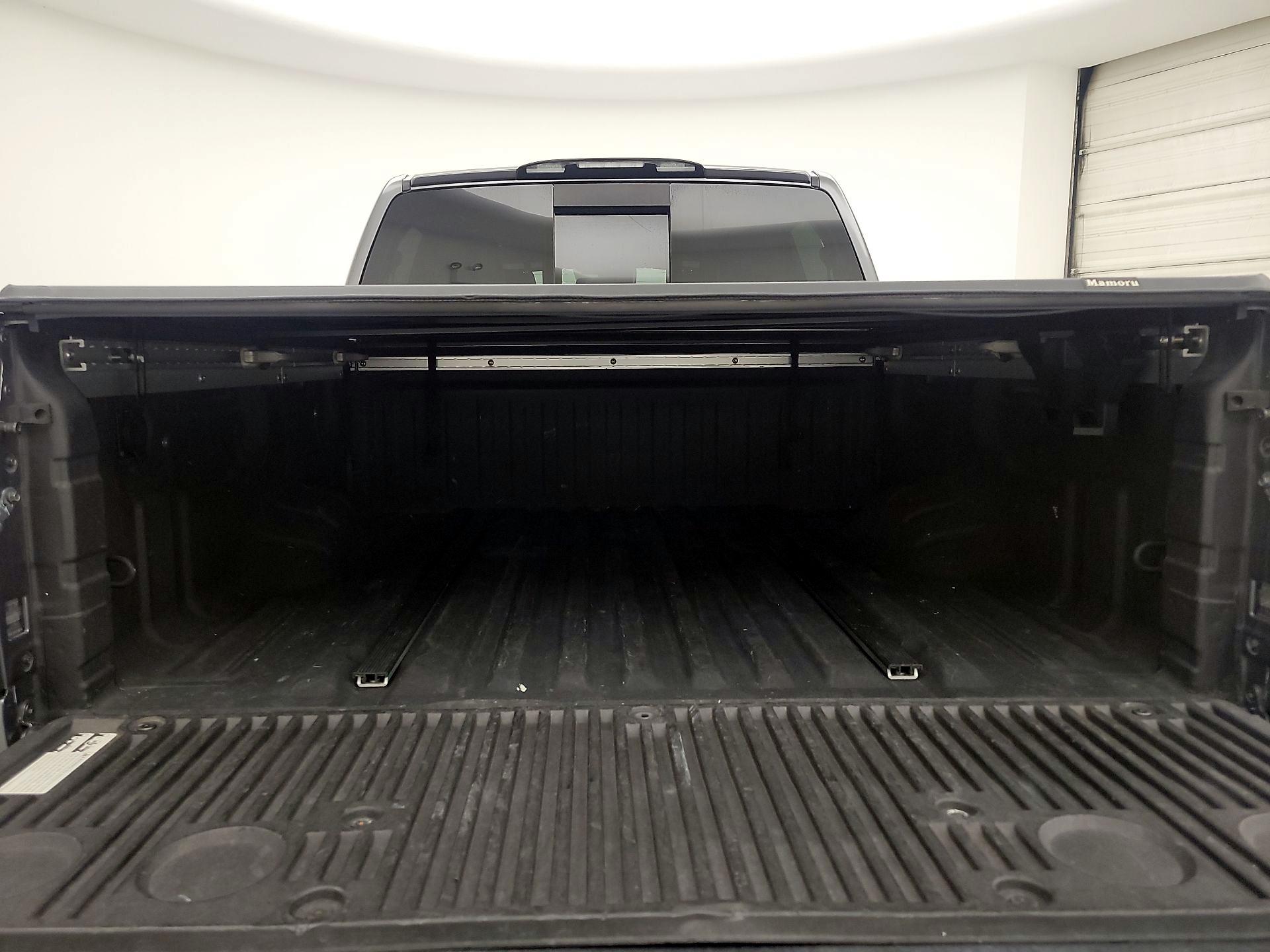Thumbnail: 2021 Nissan Titan - 20