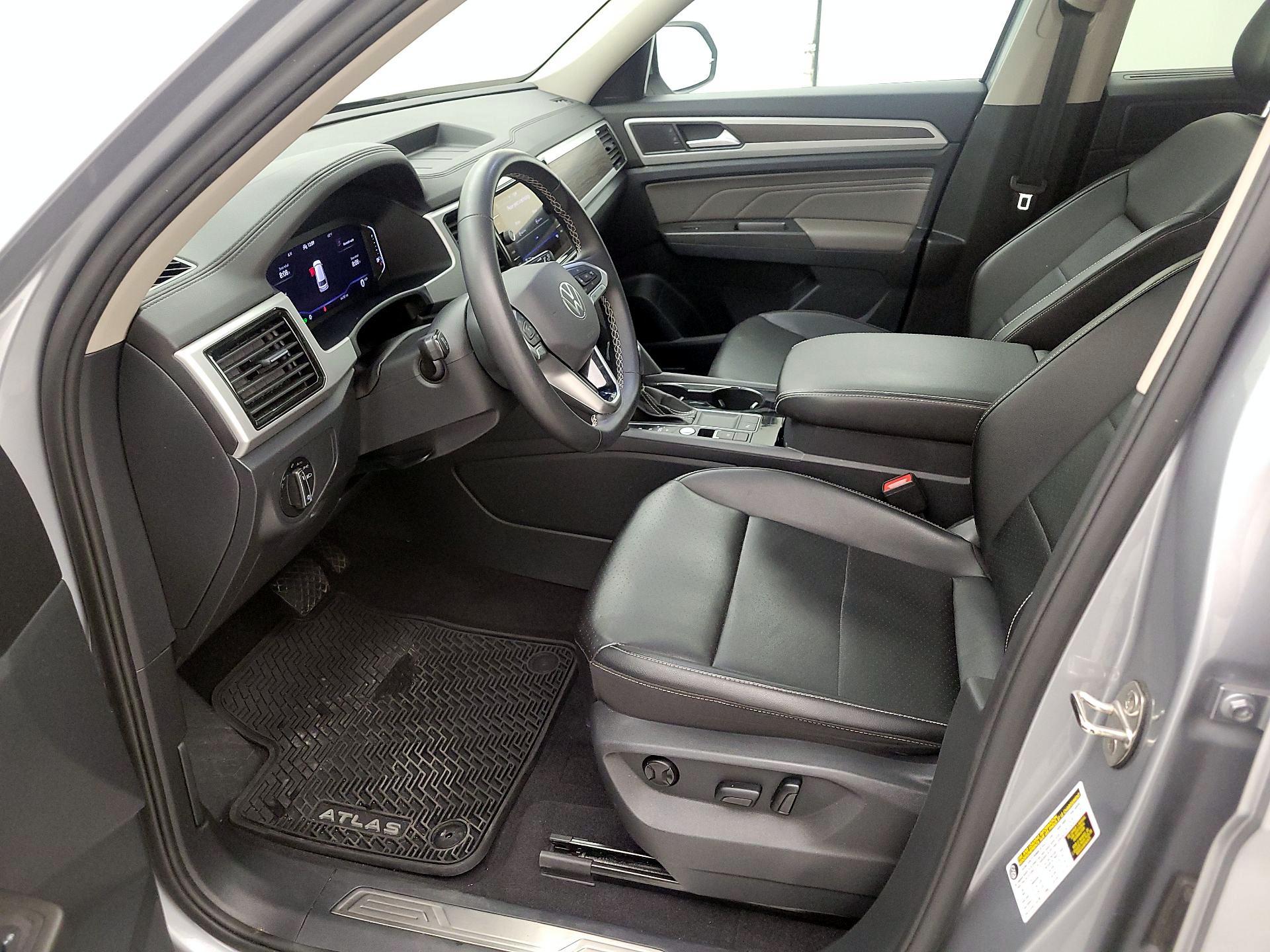 Thumbnail: 2022 Volkswagen Atlas - 11