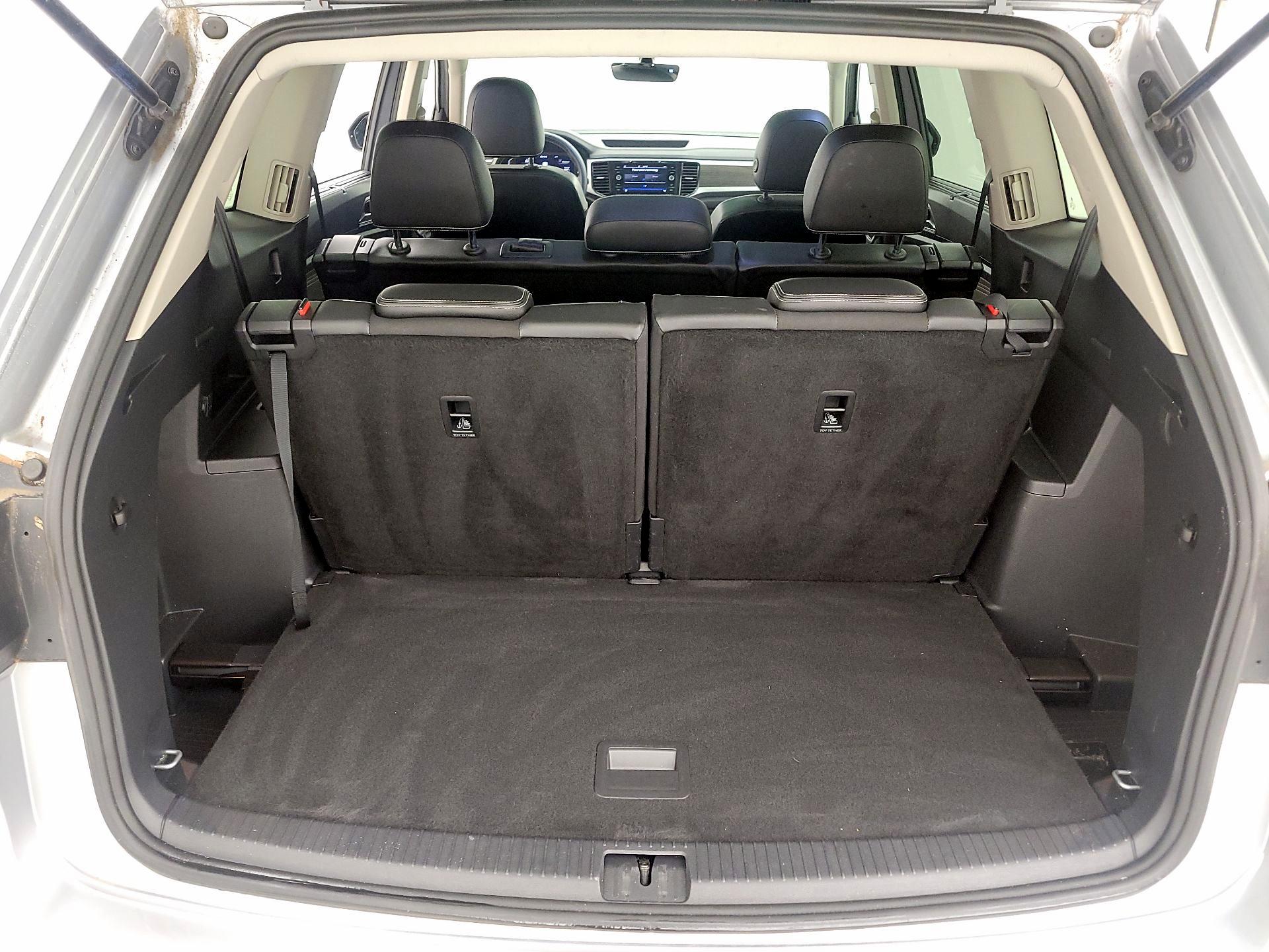 Thumbnail: 2022 Volkswagen Atlas - 17