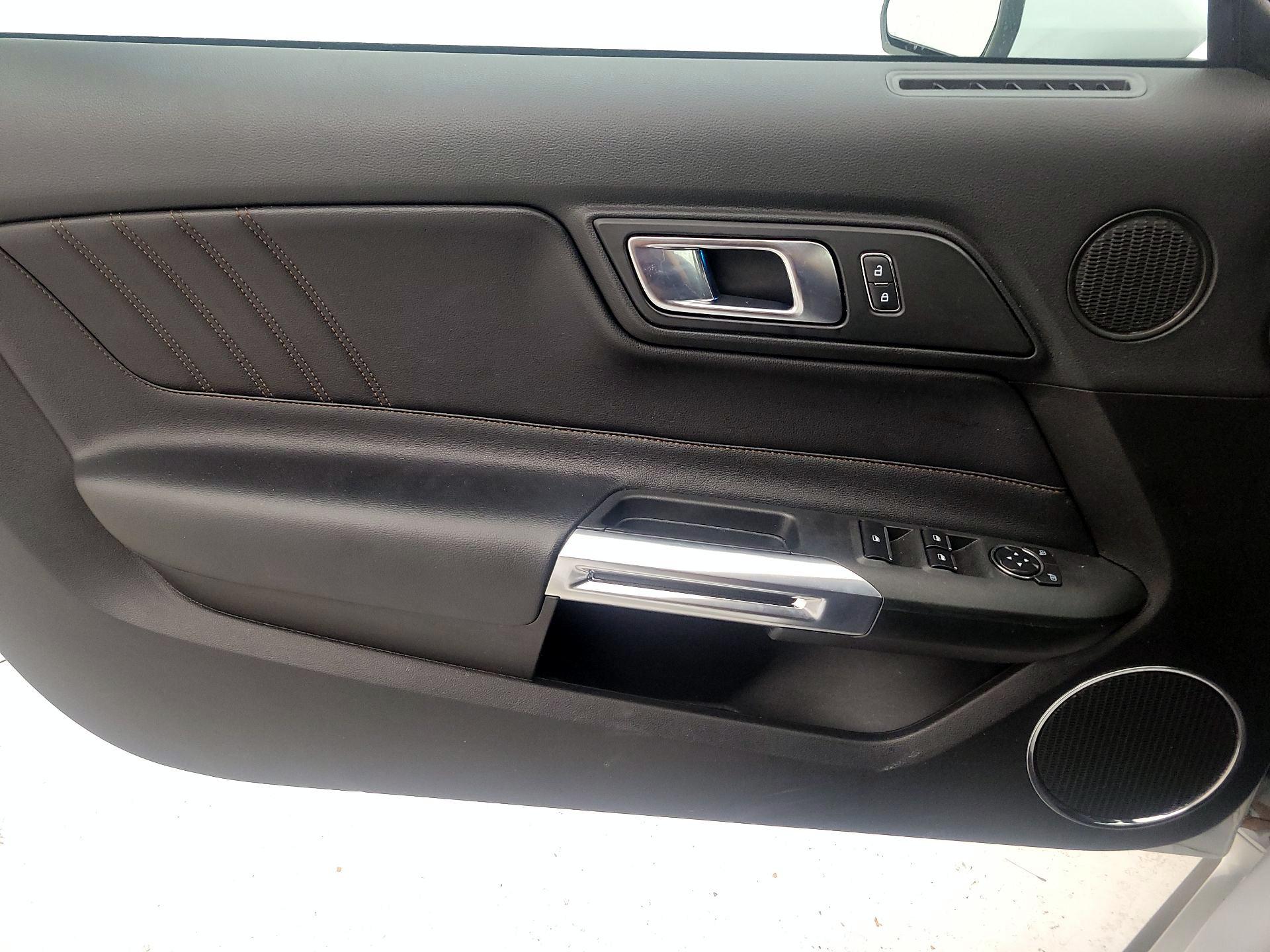 Thumbnail: 2022 Ford Mustang - 12