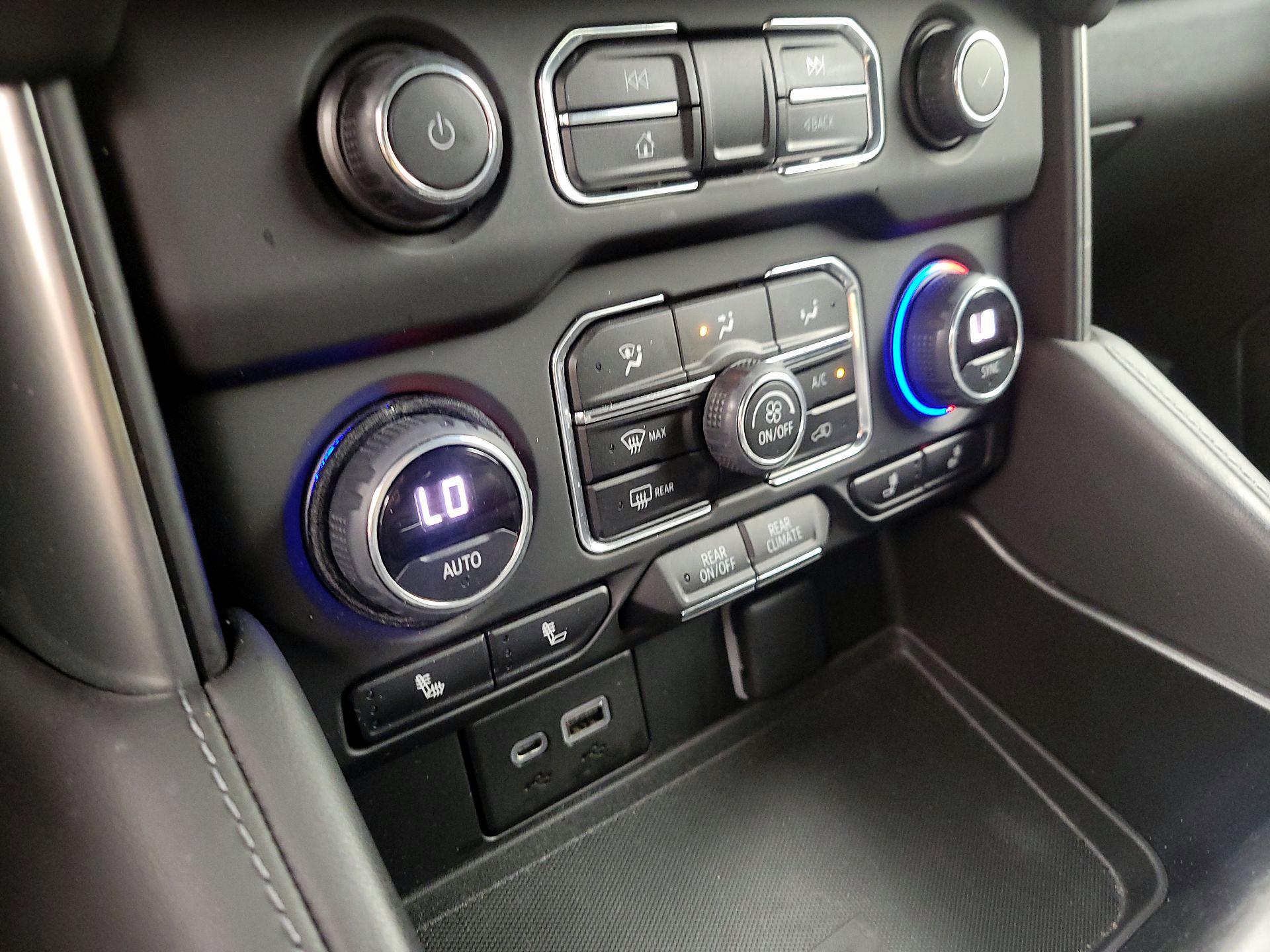 Thumbnail: 2023 Chevrolet Tahoe - 14