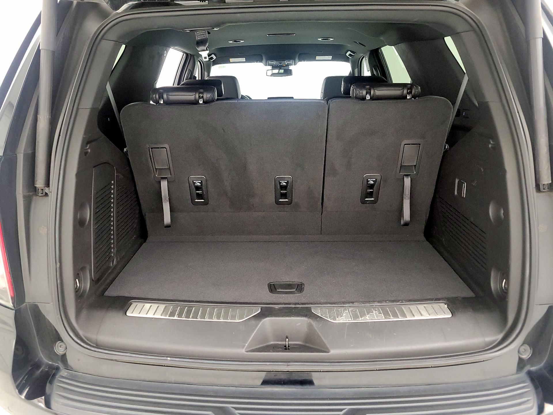 Thumbnail: 2023 Chevrolet Tahoe - 17