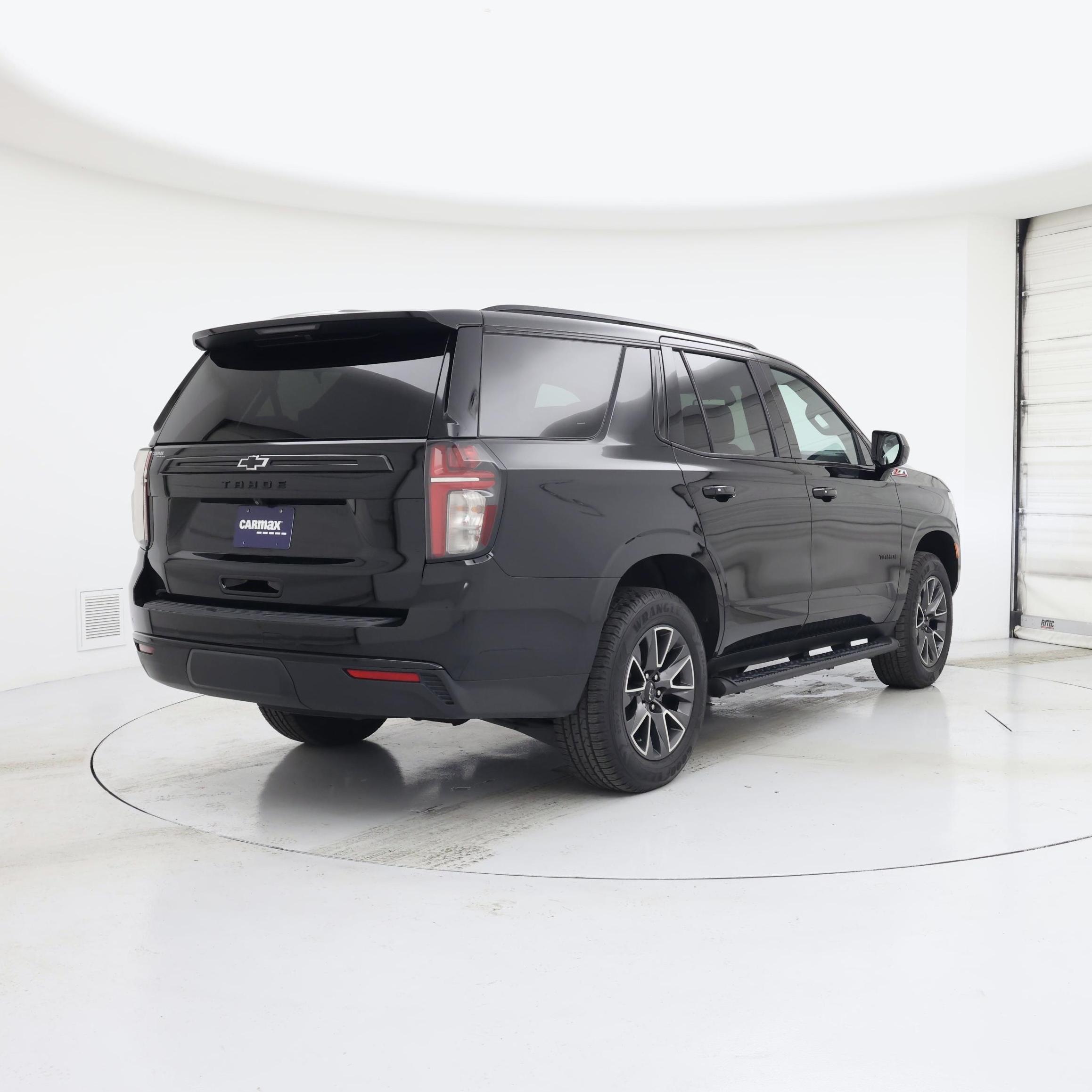 Thumbnail: 2023 Chevrolet Tahoe - 8