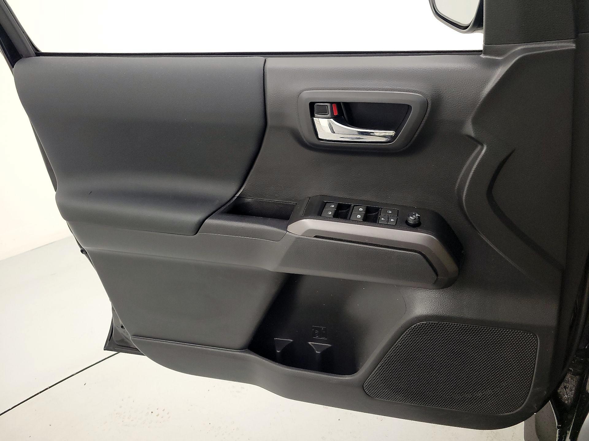 Thumbnail: 2023 Toyota Tacoma - 12