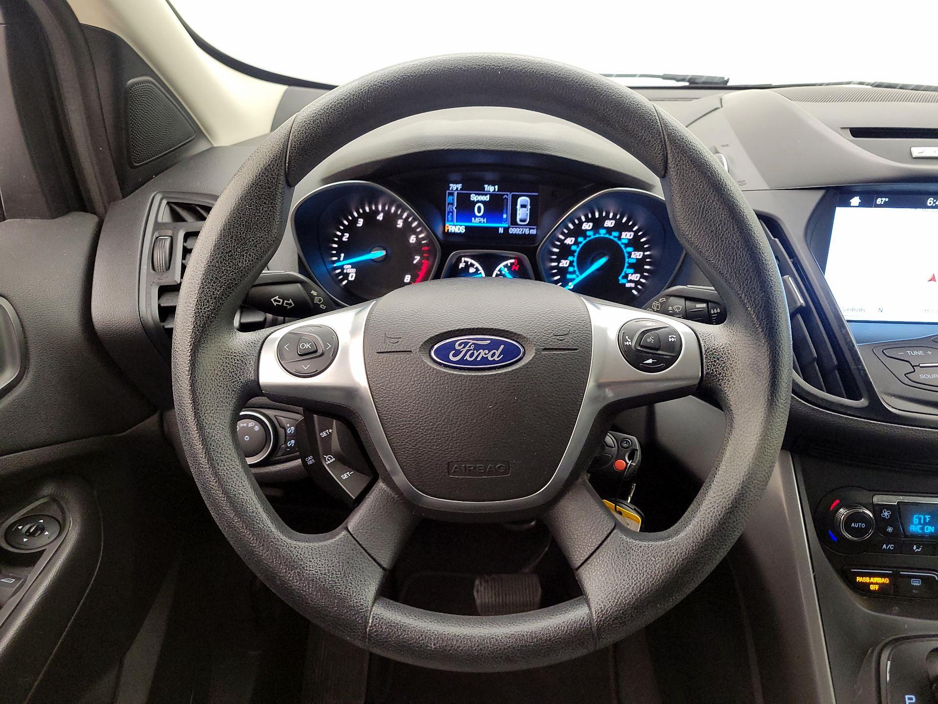 Thumbnail: 2016 Ford Escape - 10