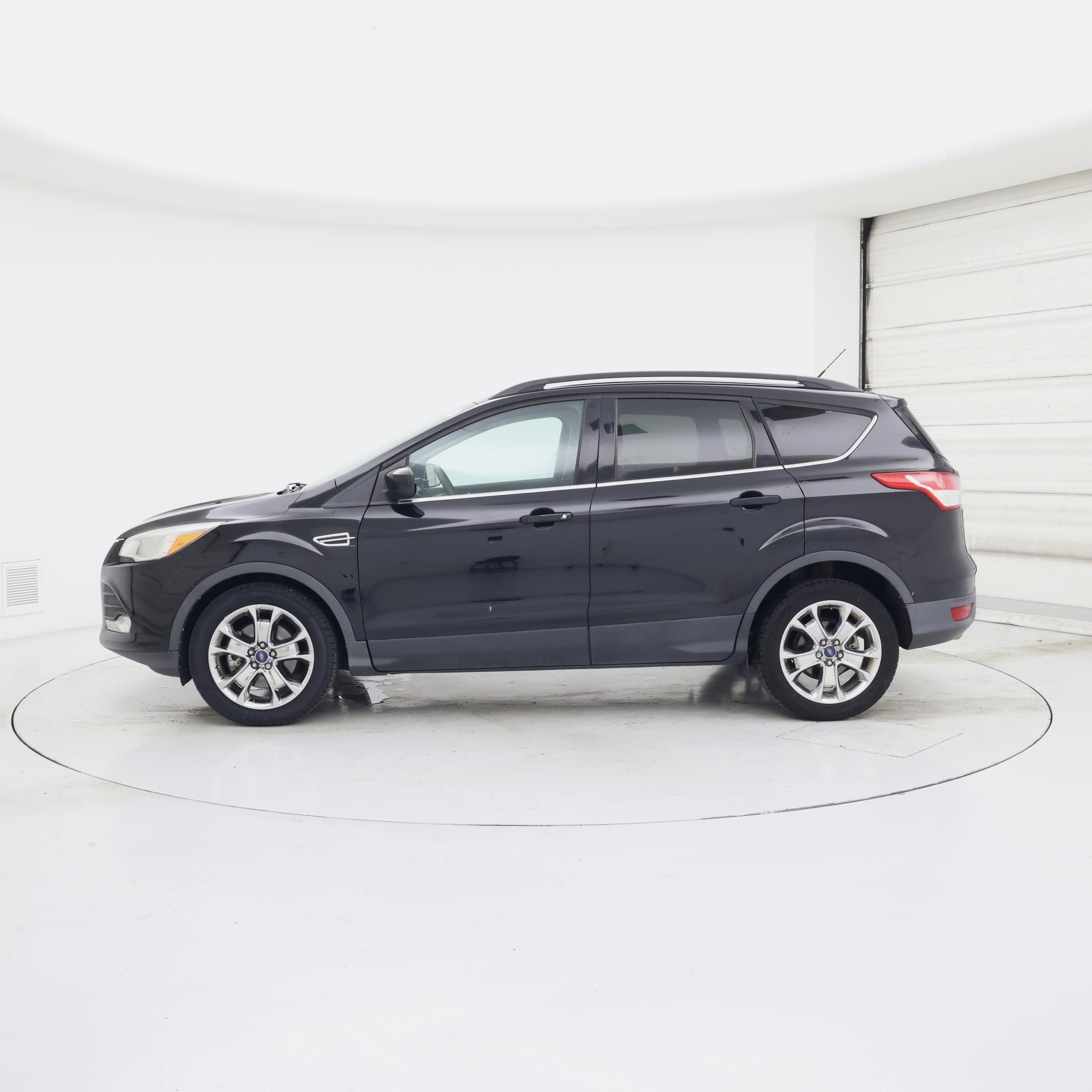 Thumbnail: 2016 Ford Escape - 3