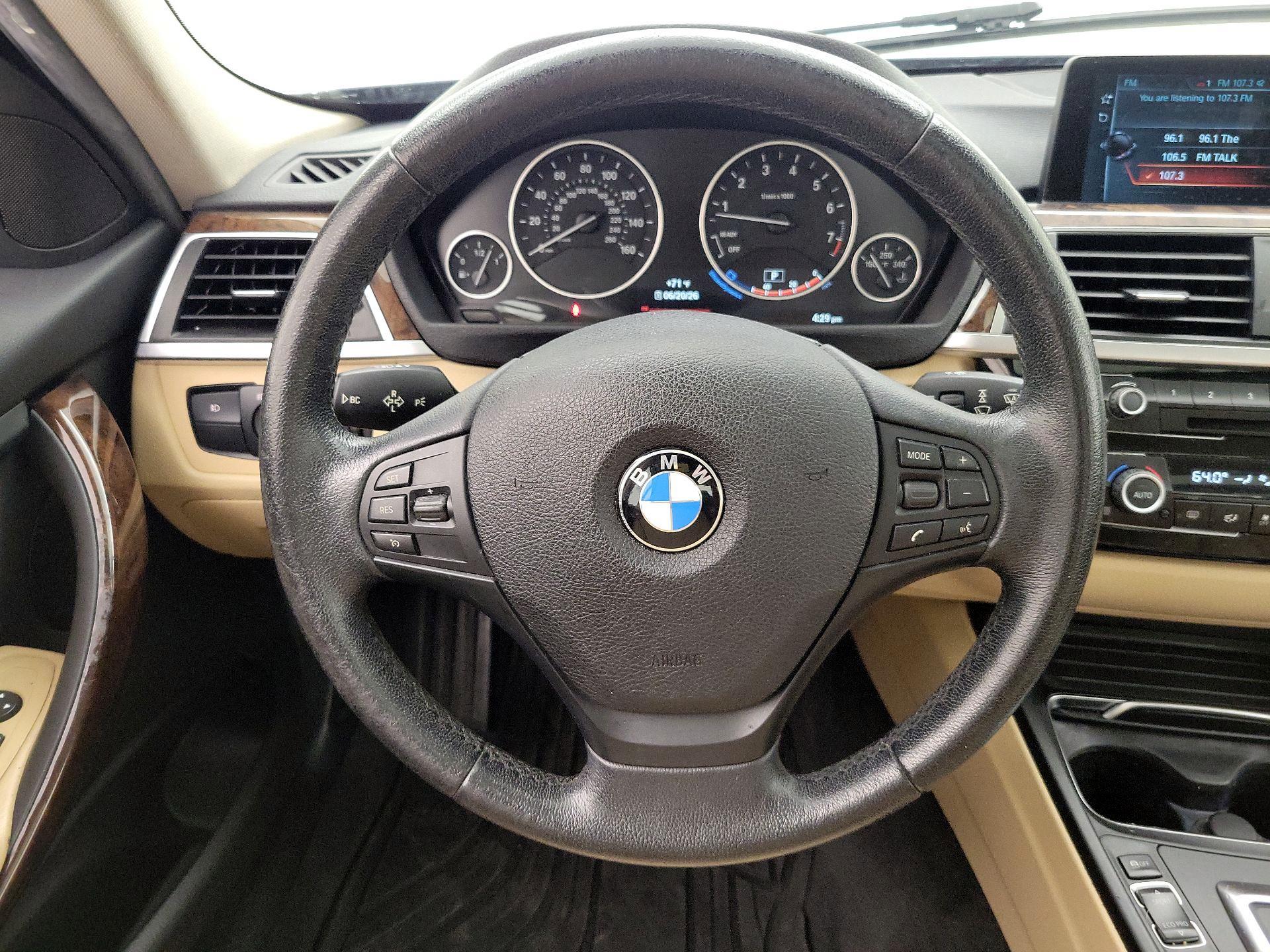 Thumbnail: 2017 BMW 3 Series - 10