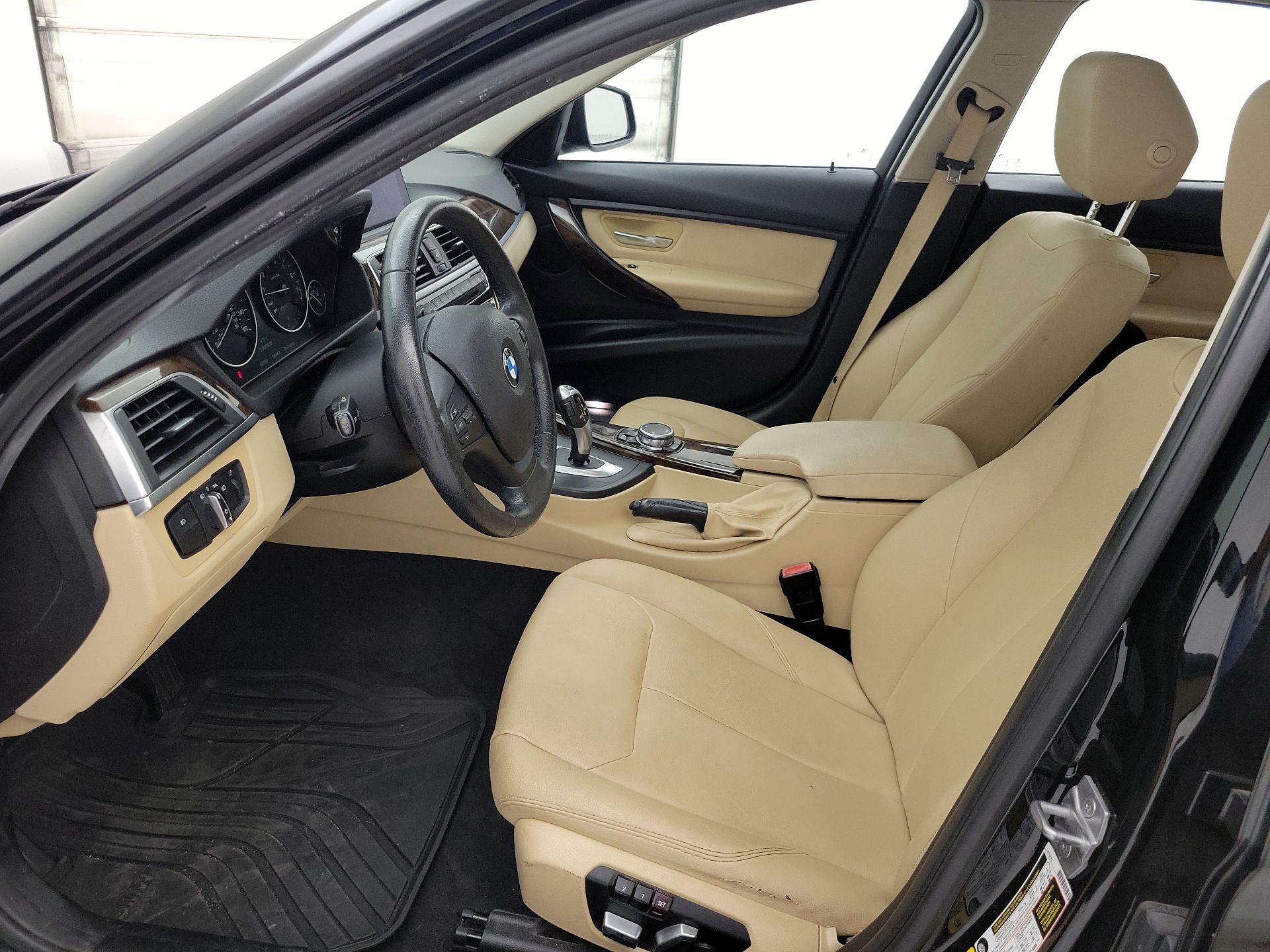 Thumbnail: 2017 BMW 3 Series - 11