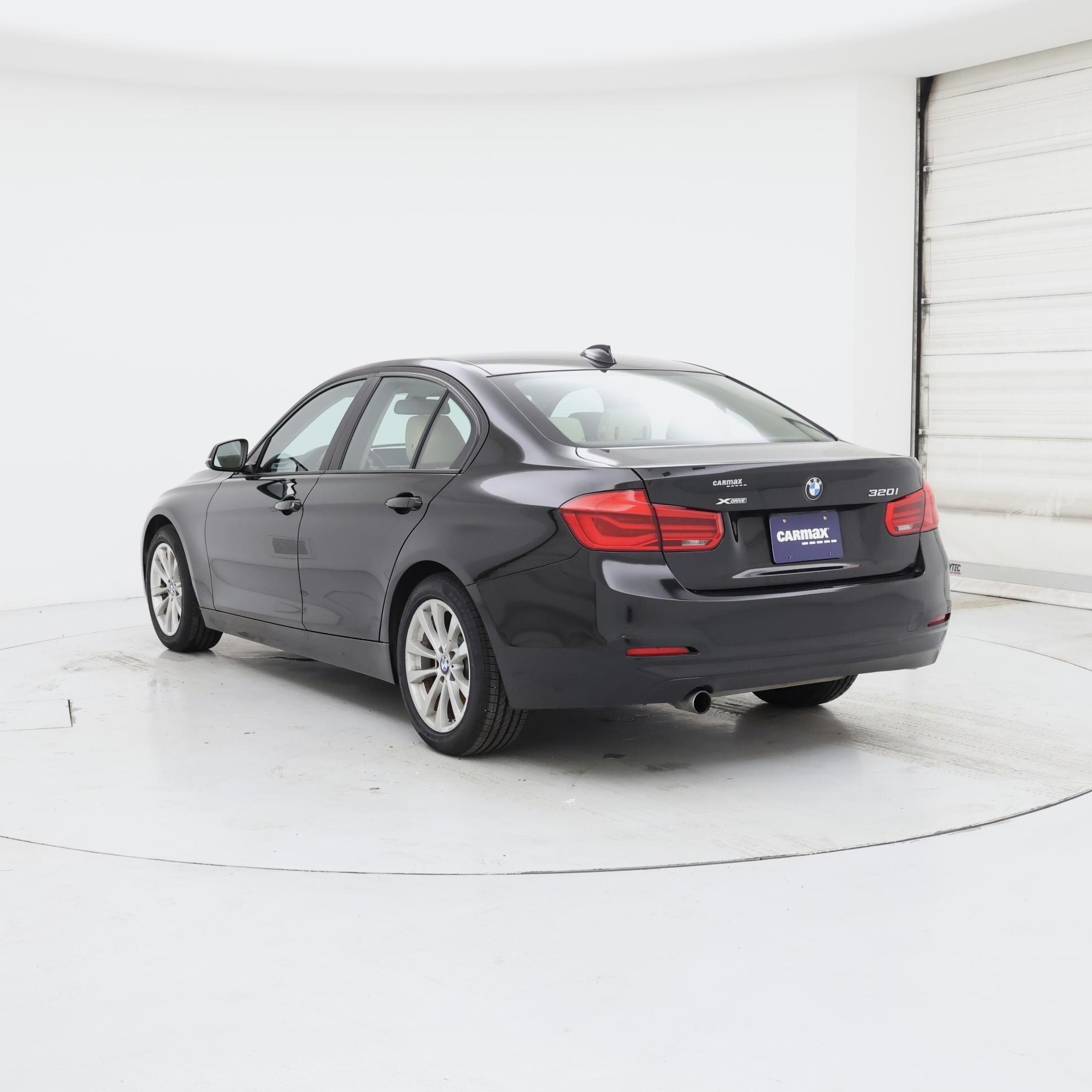 Thumbnail: 2017 BMW 3 Series - 2