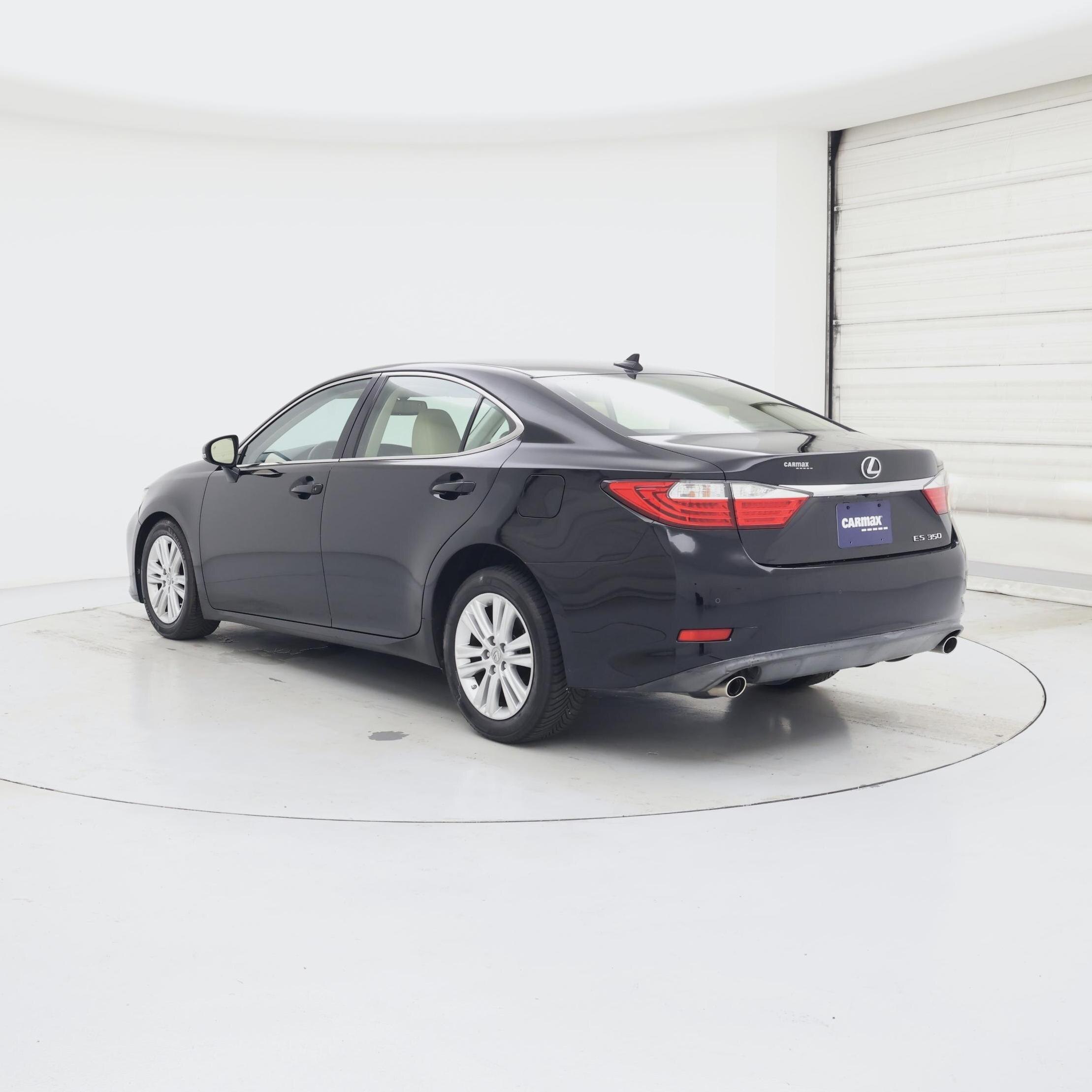 Thumbnail: 2014 Lexus ES - 2
