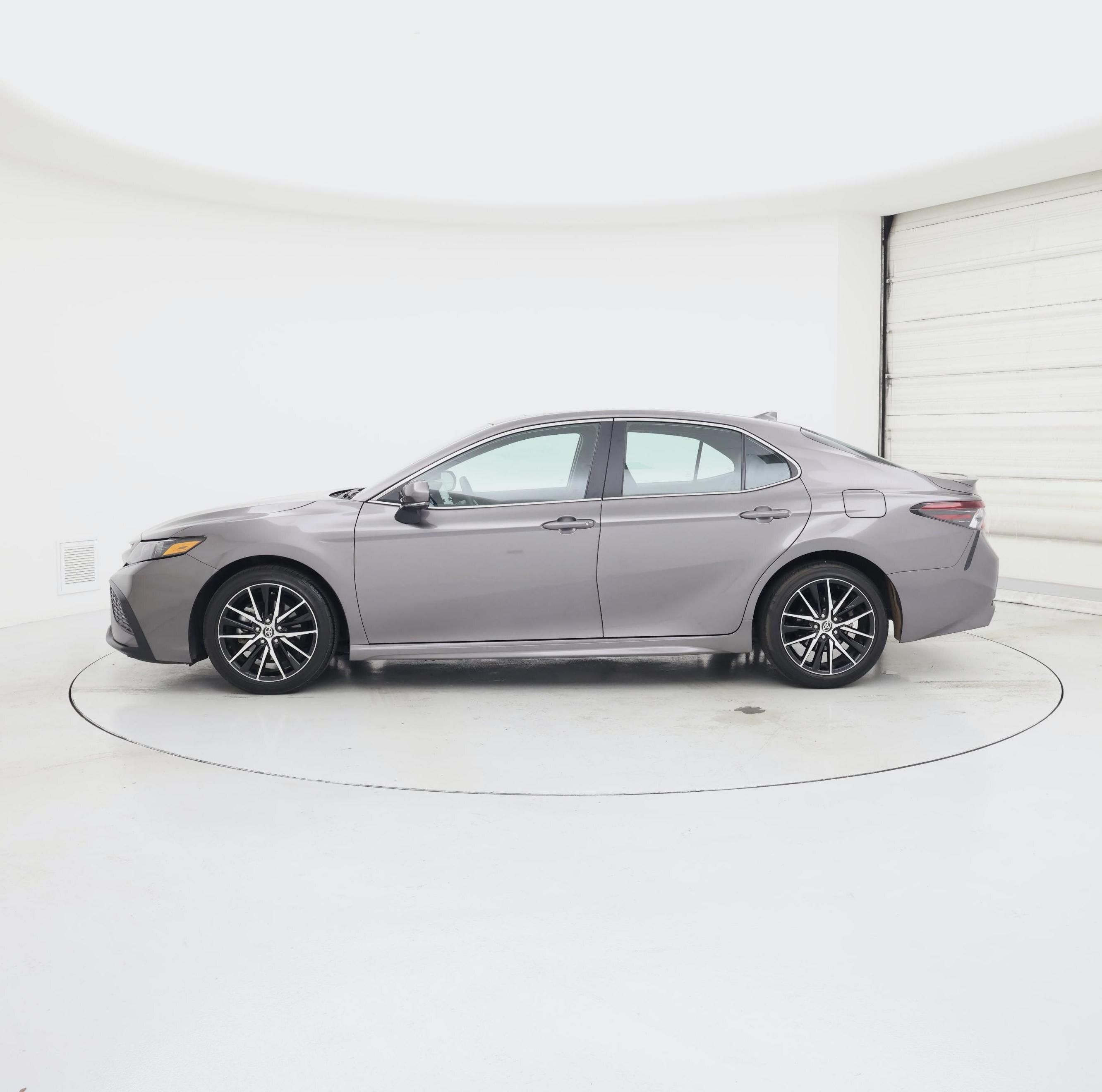 Thumbnail: 2024 Toyota Camry - 3