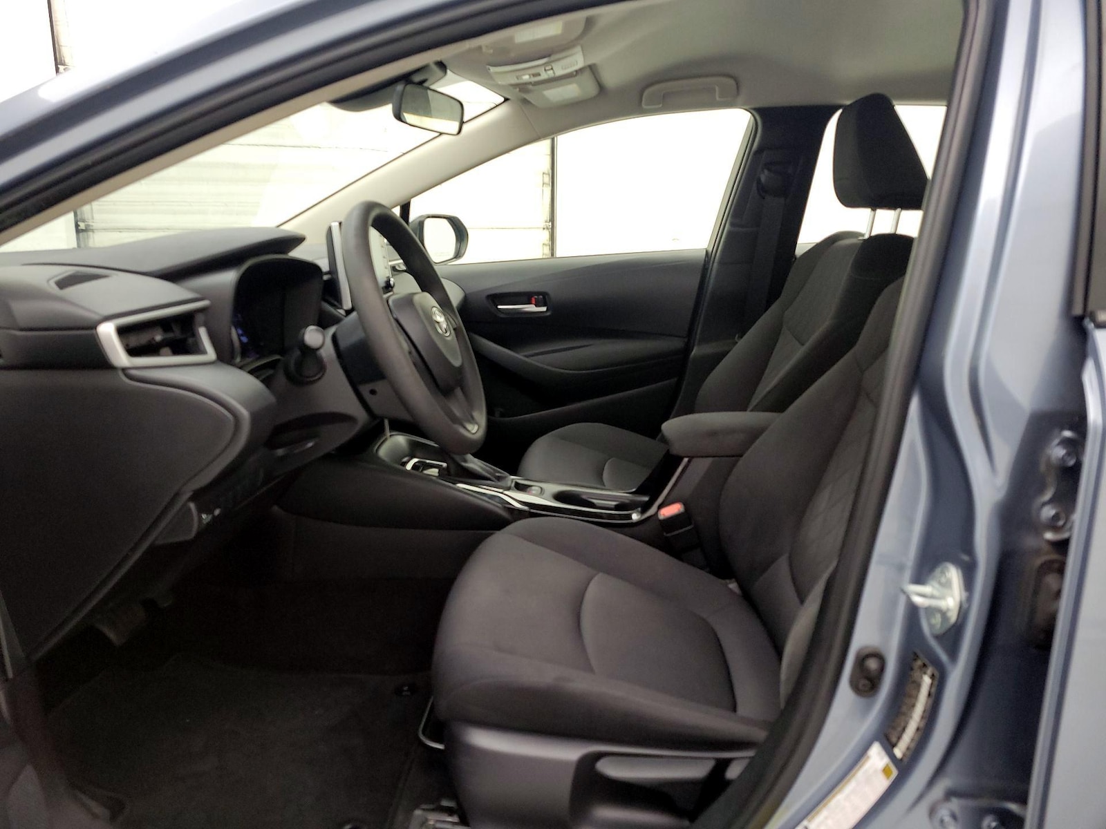2020 Toyota Corolla LE - Photo 12