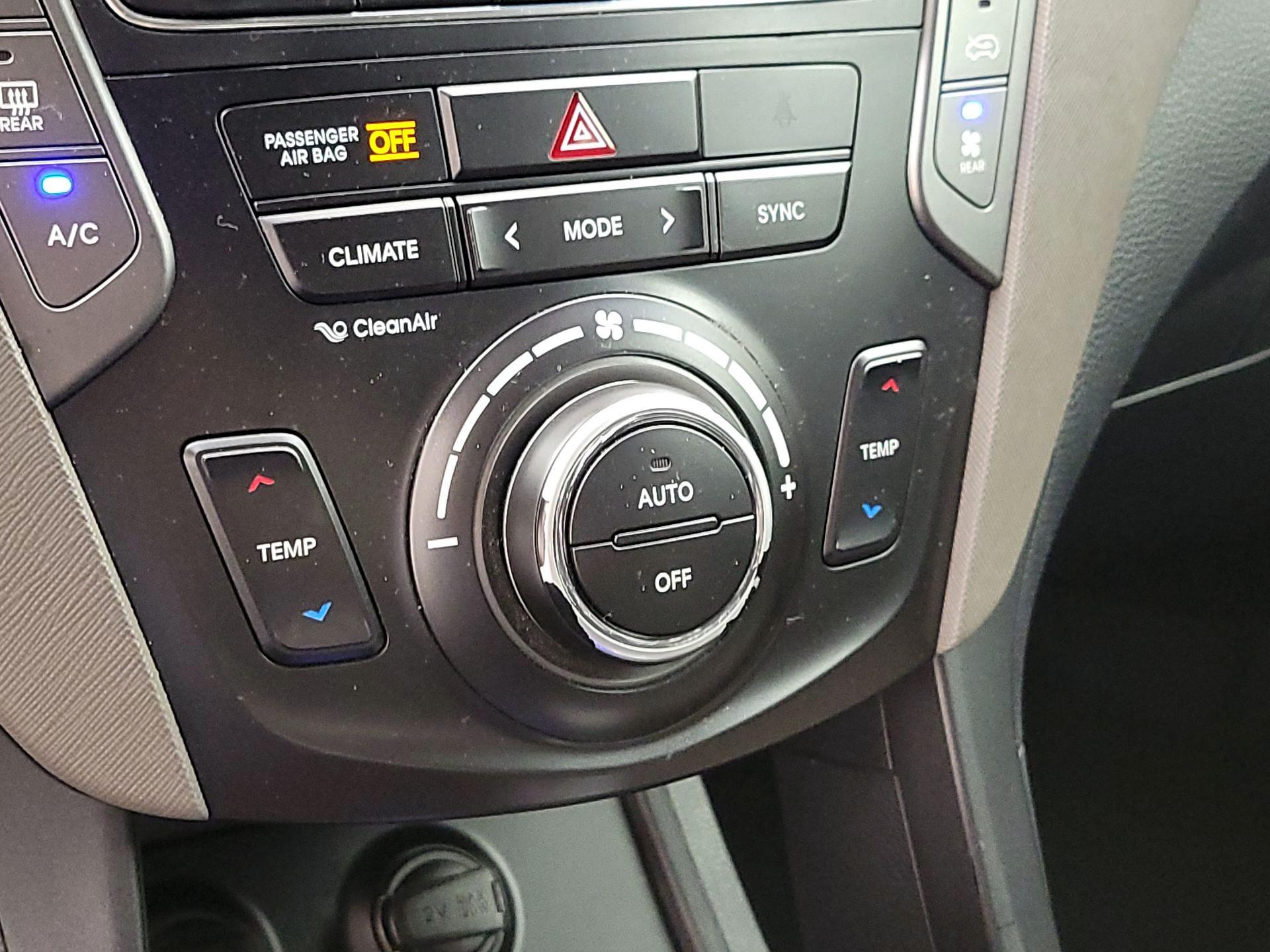 Thumbnail: 2017 Hyundai Santa Fe - 16