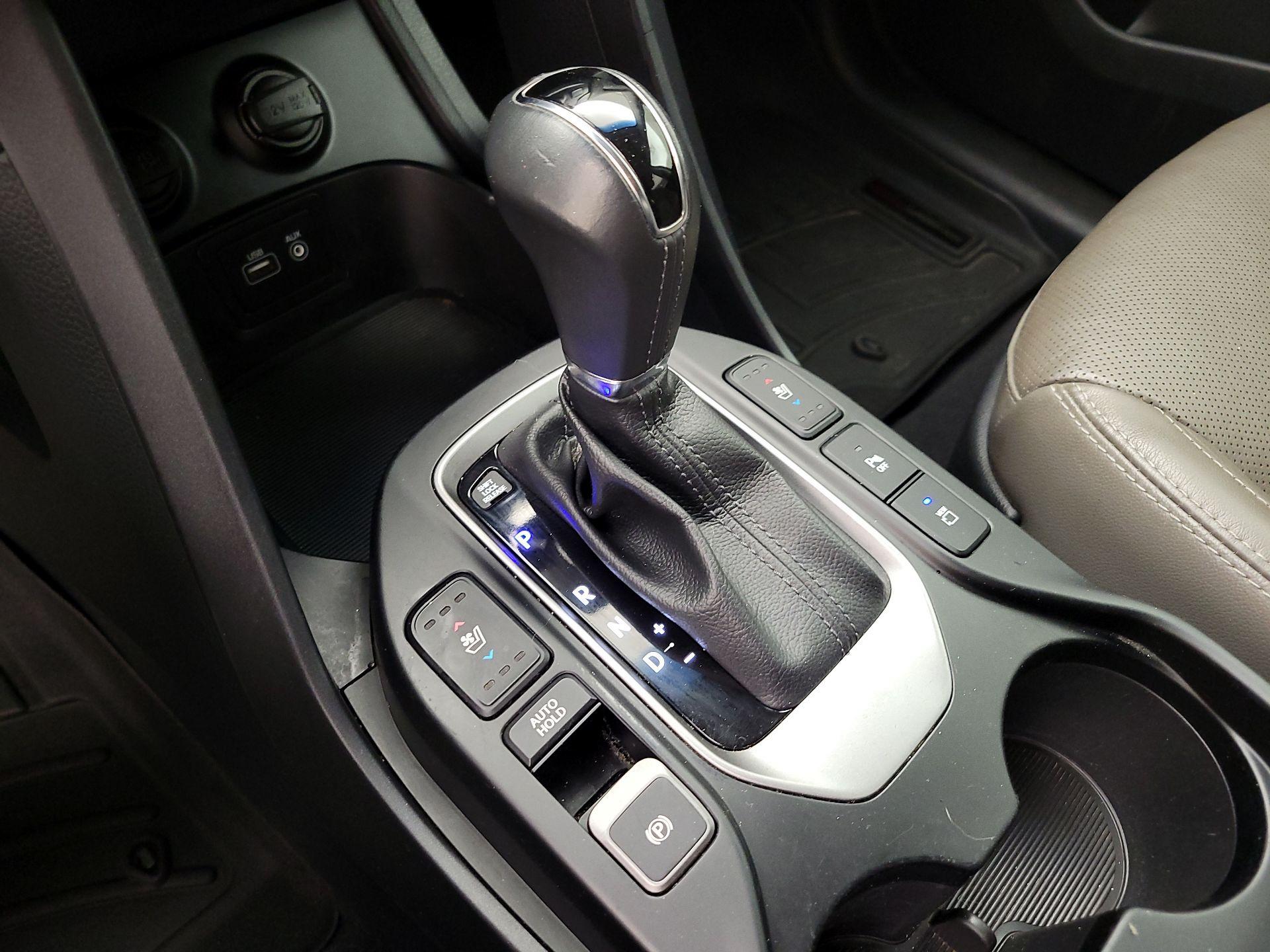 Thumbnail: 2017 Hyundai Santa Fe - 17