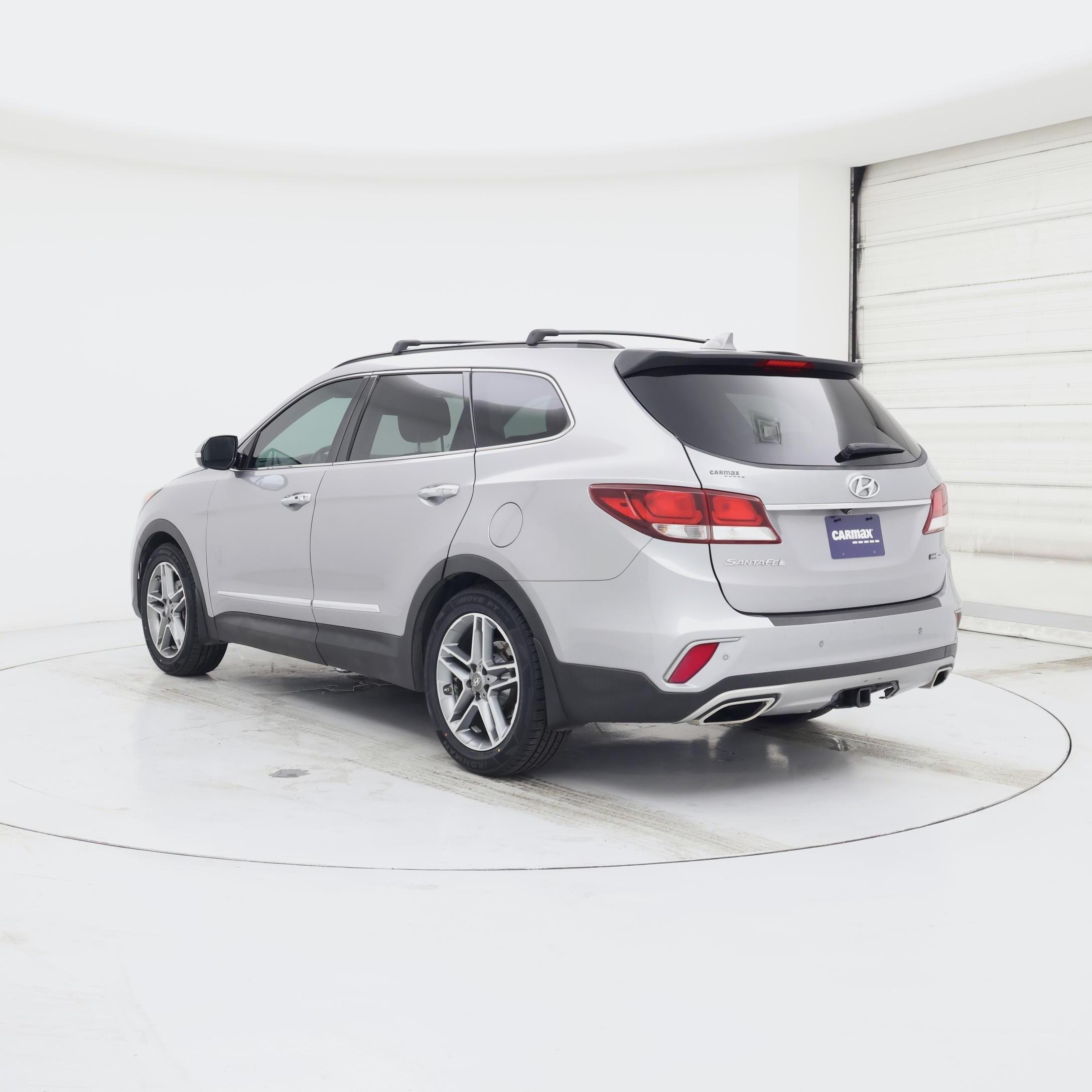 Thumbnail: 2017 Hyundai Santa Fe - 2