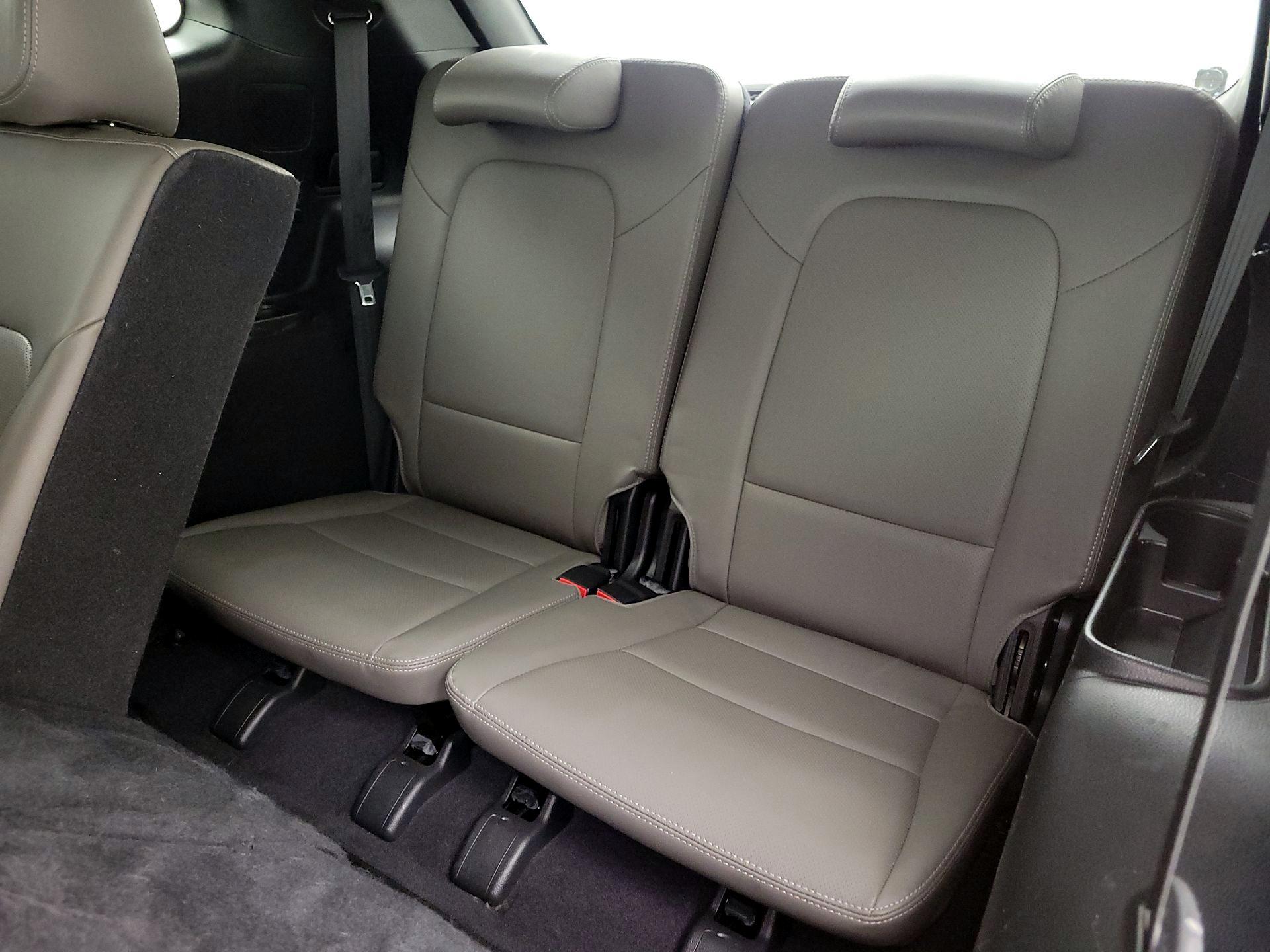 Thumbnail: 2017 Hyundai Santa Fe - 20