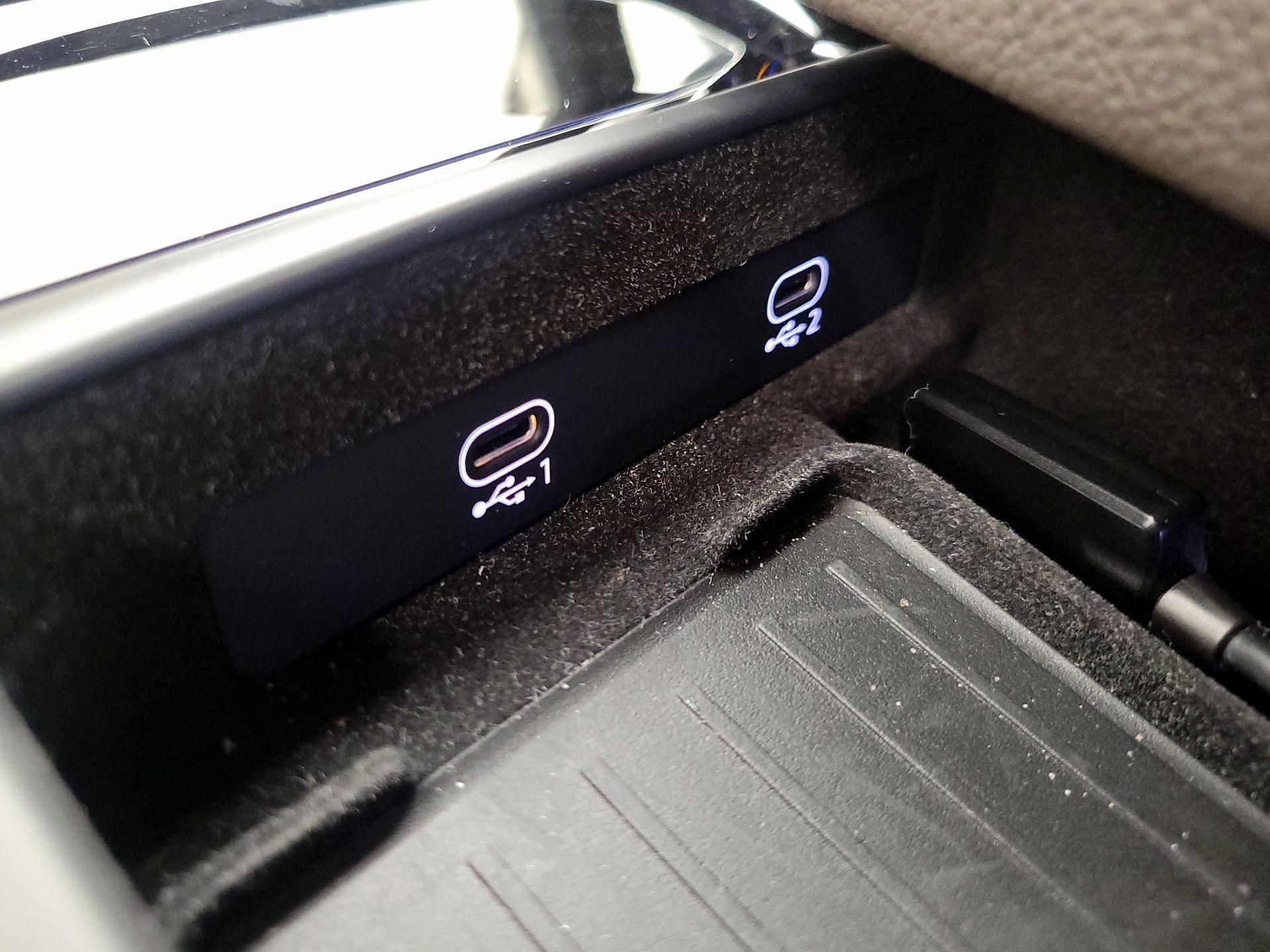 Thumbnail: 2021 Audi A8 - 18