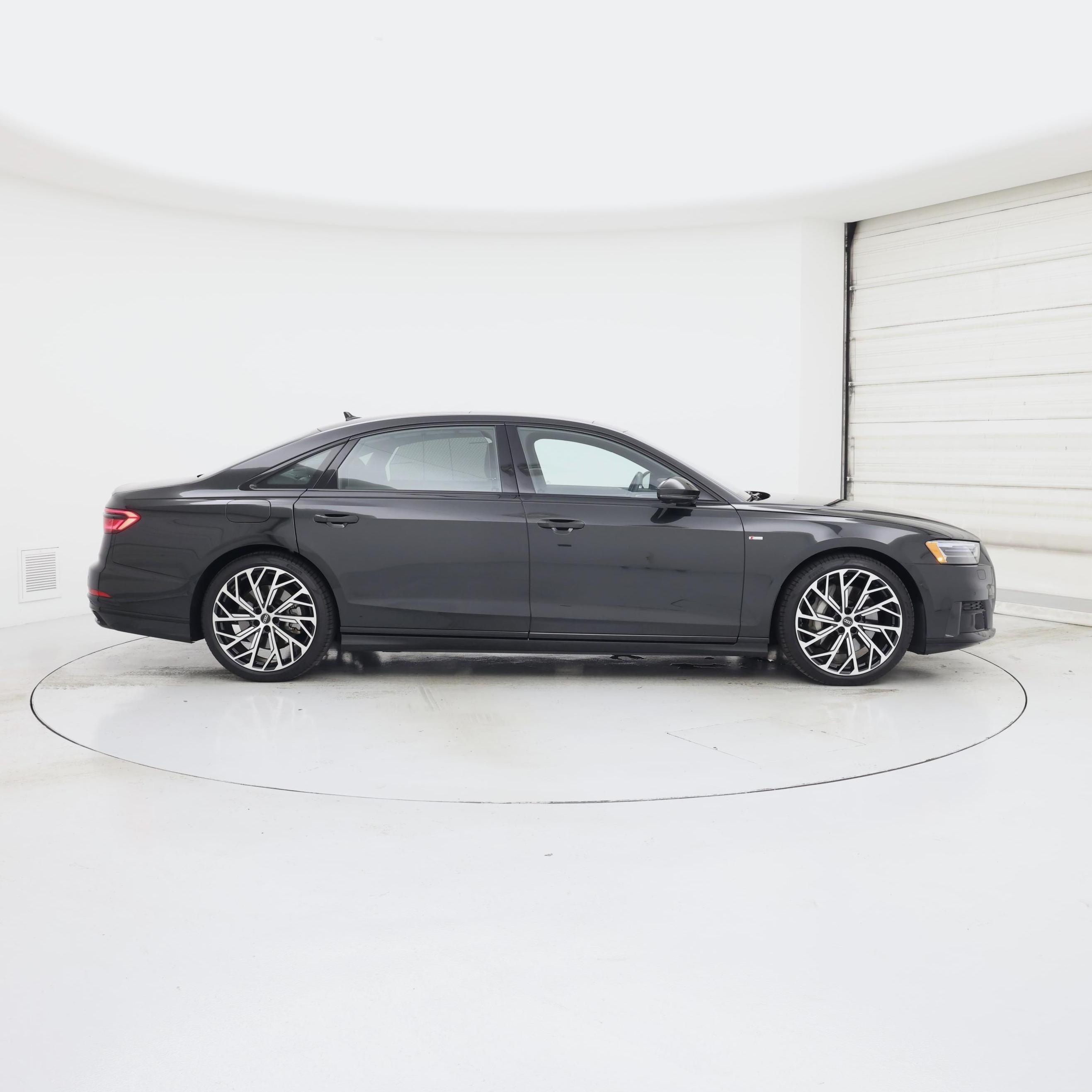 Thumbnail: 2021 Audi A8 - 7