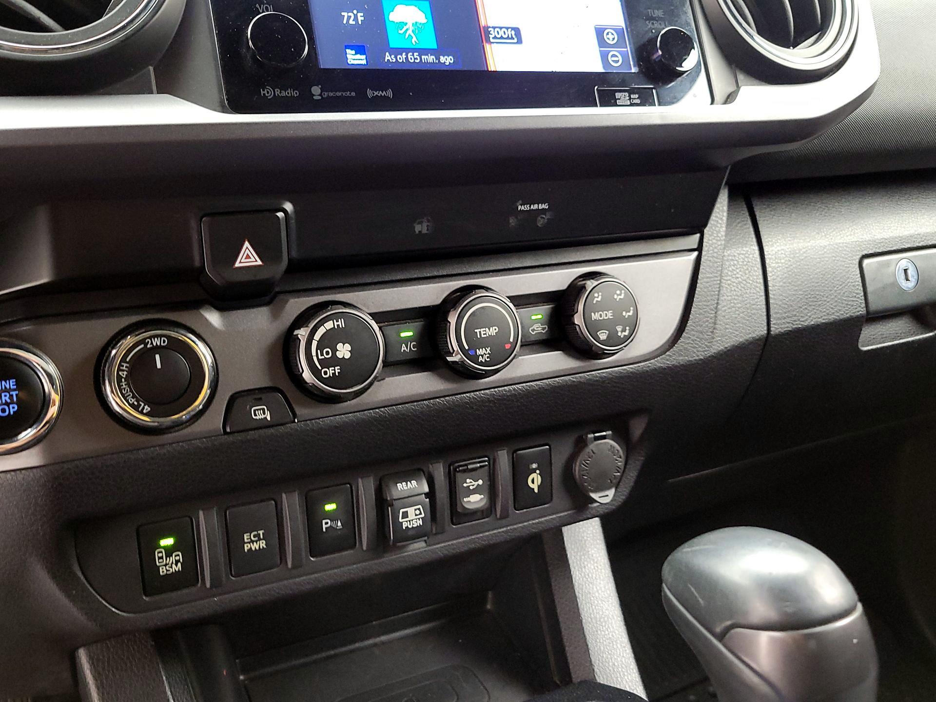 Thumbnail: 2019 Toyota Tacoma - 16