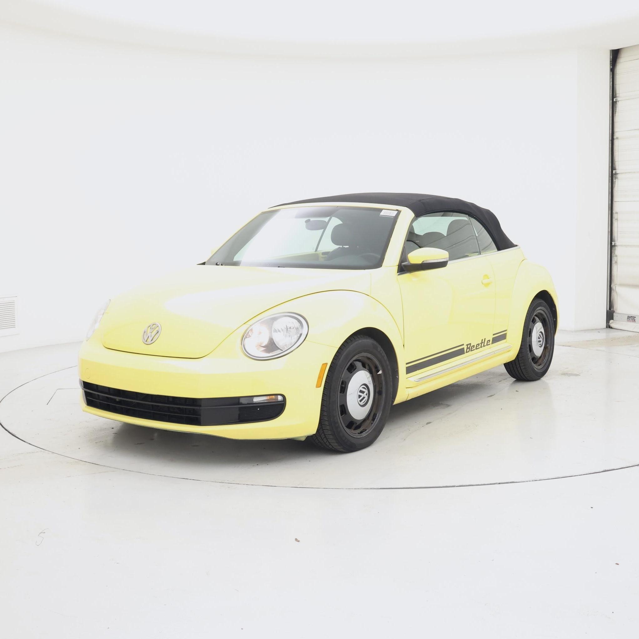 Thumbnail: 2014 Volkswagen Beetle - 4
