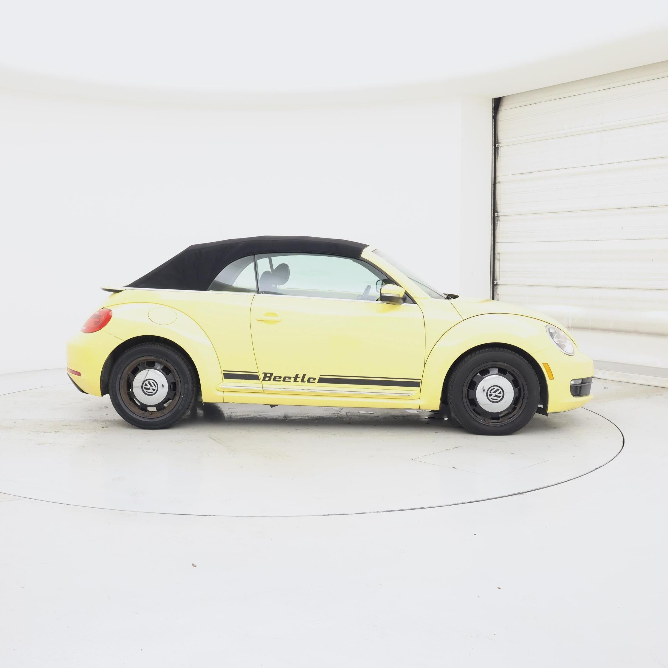 Thumbnail: 2014 Volkswagen Beetle - 7