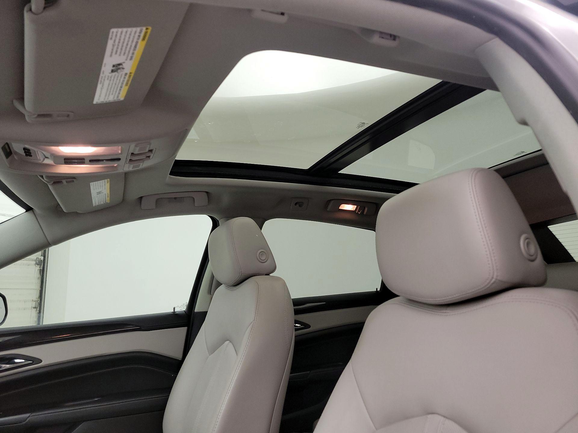 Thumbnail: 2016 Cadillac SRX - 20