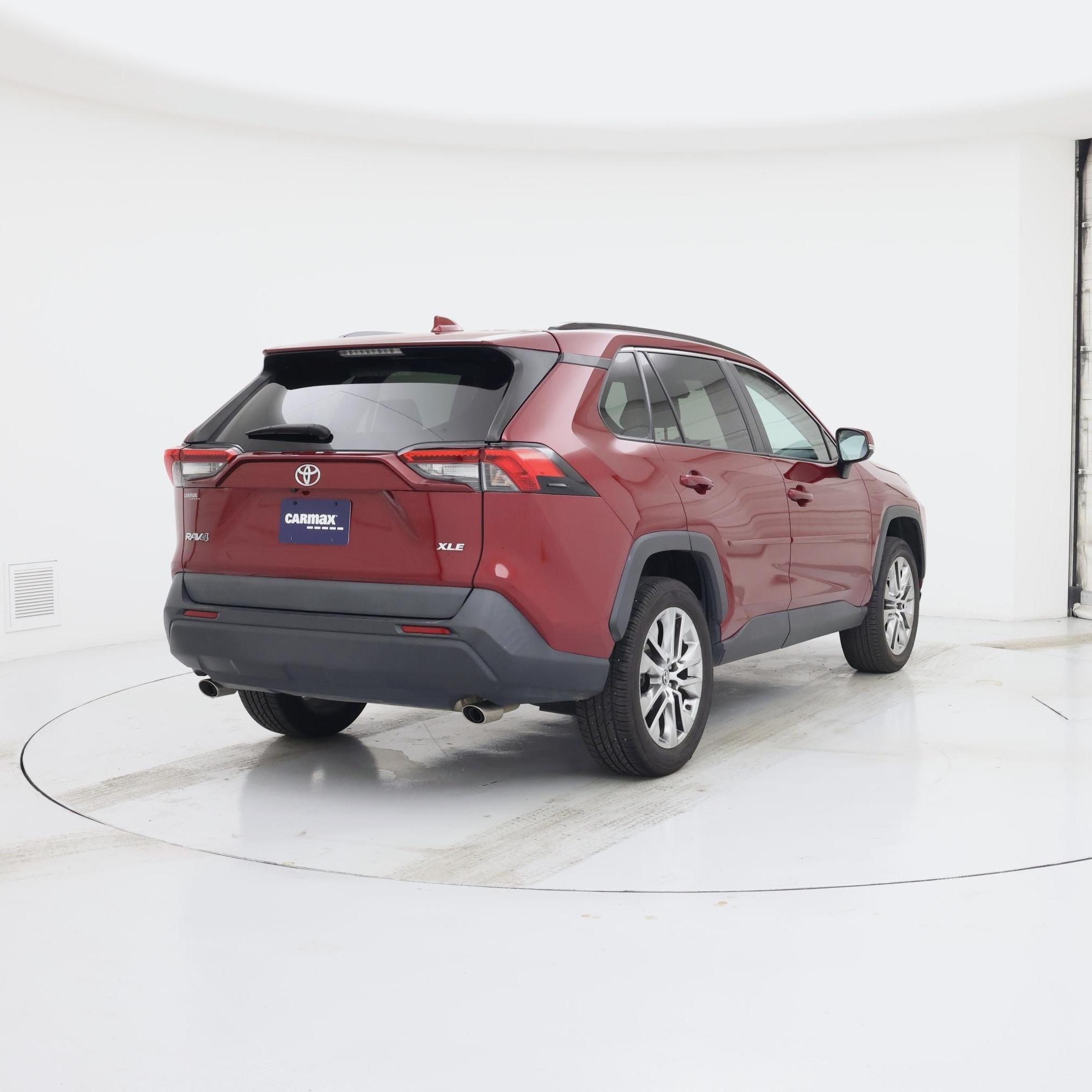 Thumbnail: 2020 Toyota RAV4 - 8