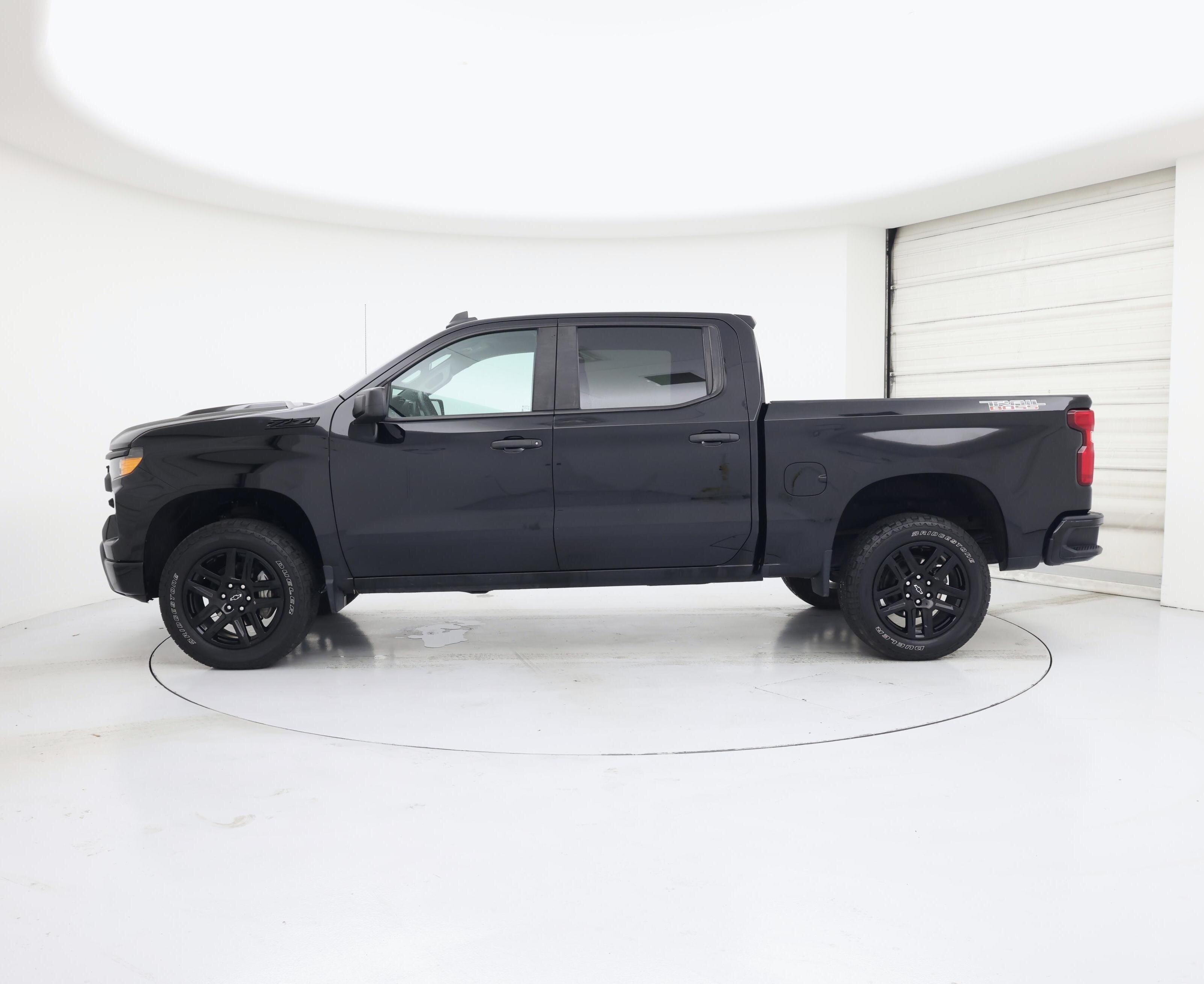 Thumbnail: 2023 Chevrolet Silverado 1500 - 3