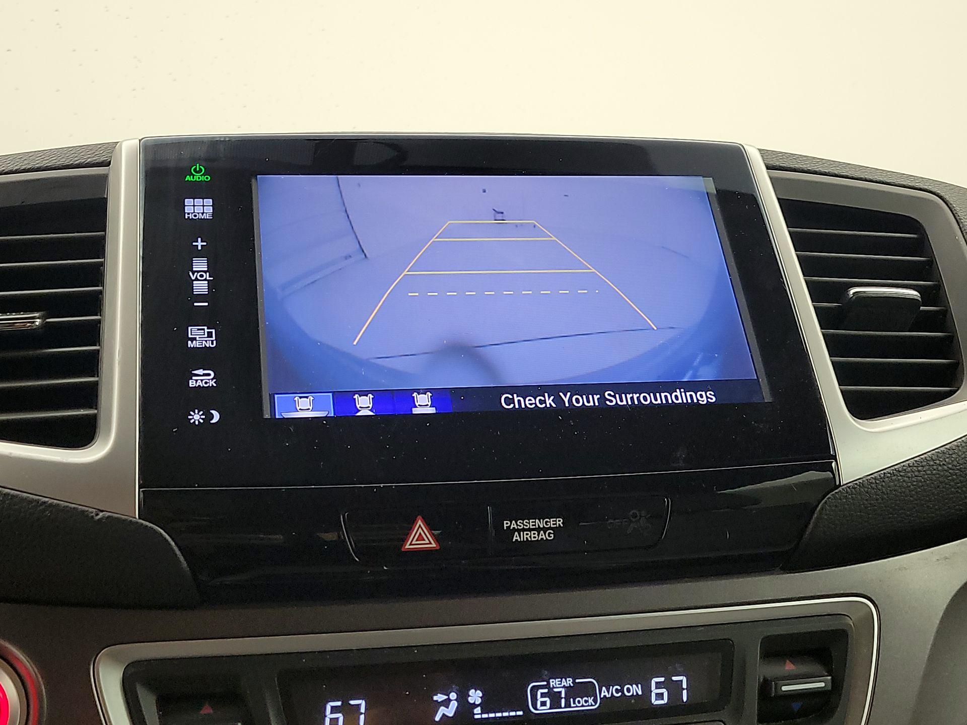 Thumbnail: 2016 Honda Pilot - 14
