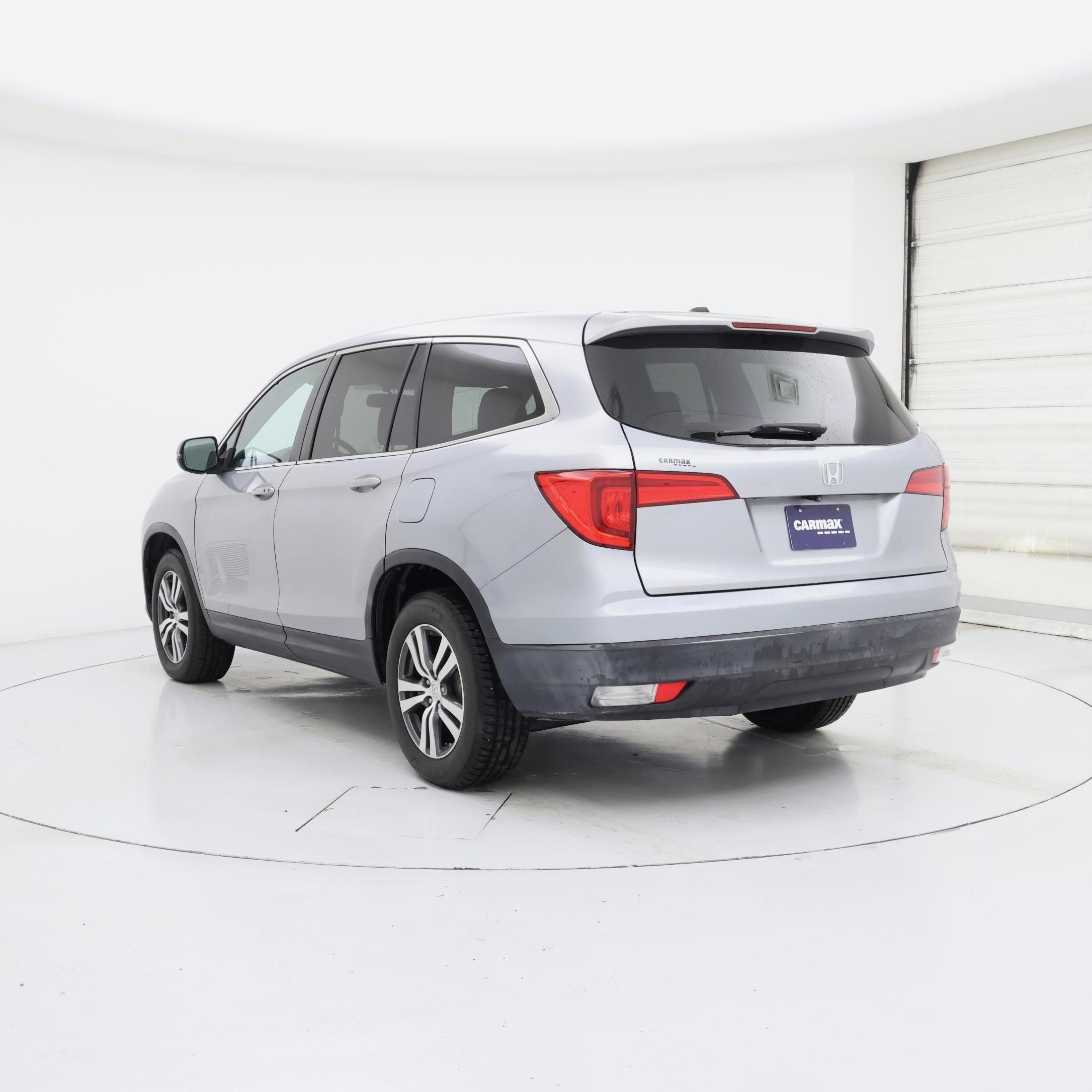 Thumbnail: 2016 Honda Pilot - 2
