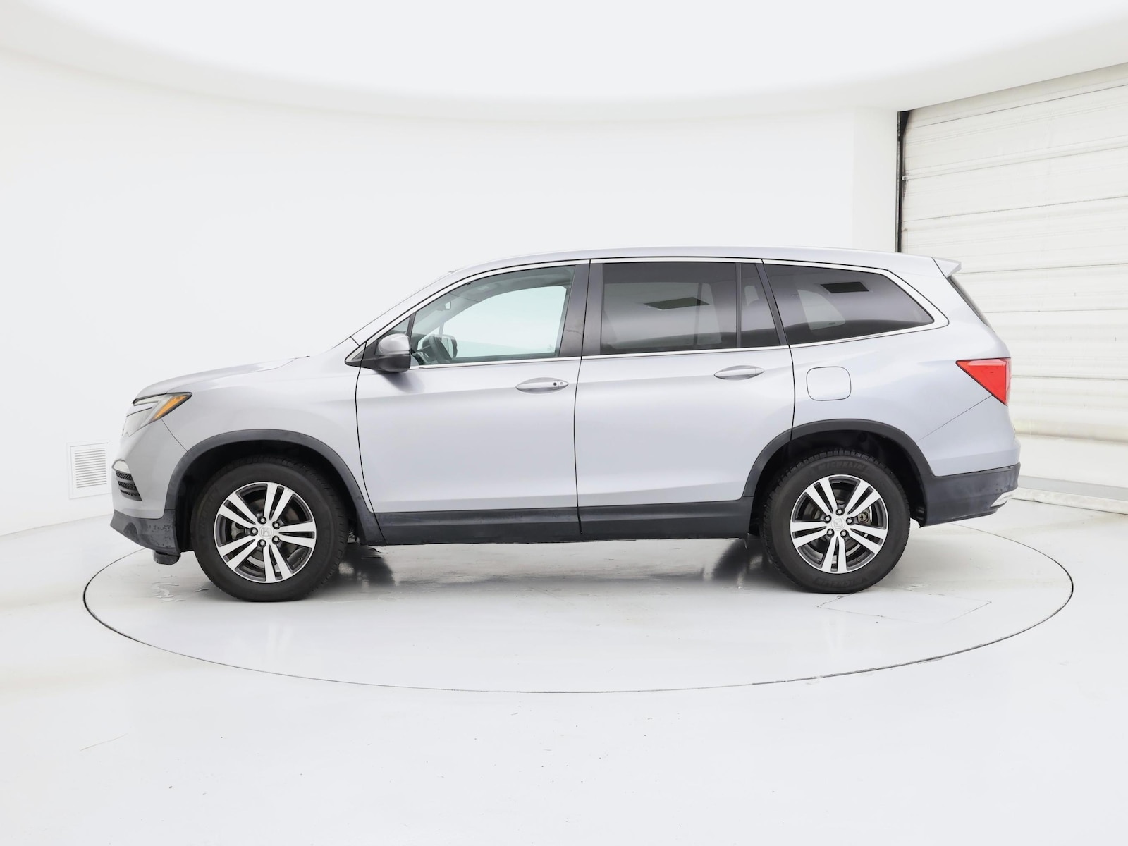 2016 Honda Pilot EX-L - Photo 4