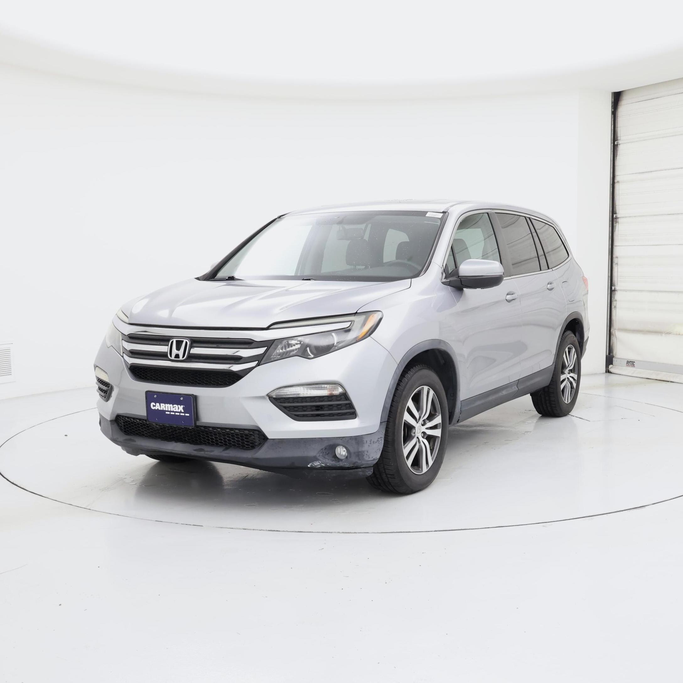 Thumbnail: 2016 Honda Pilot - 4