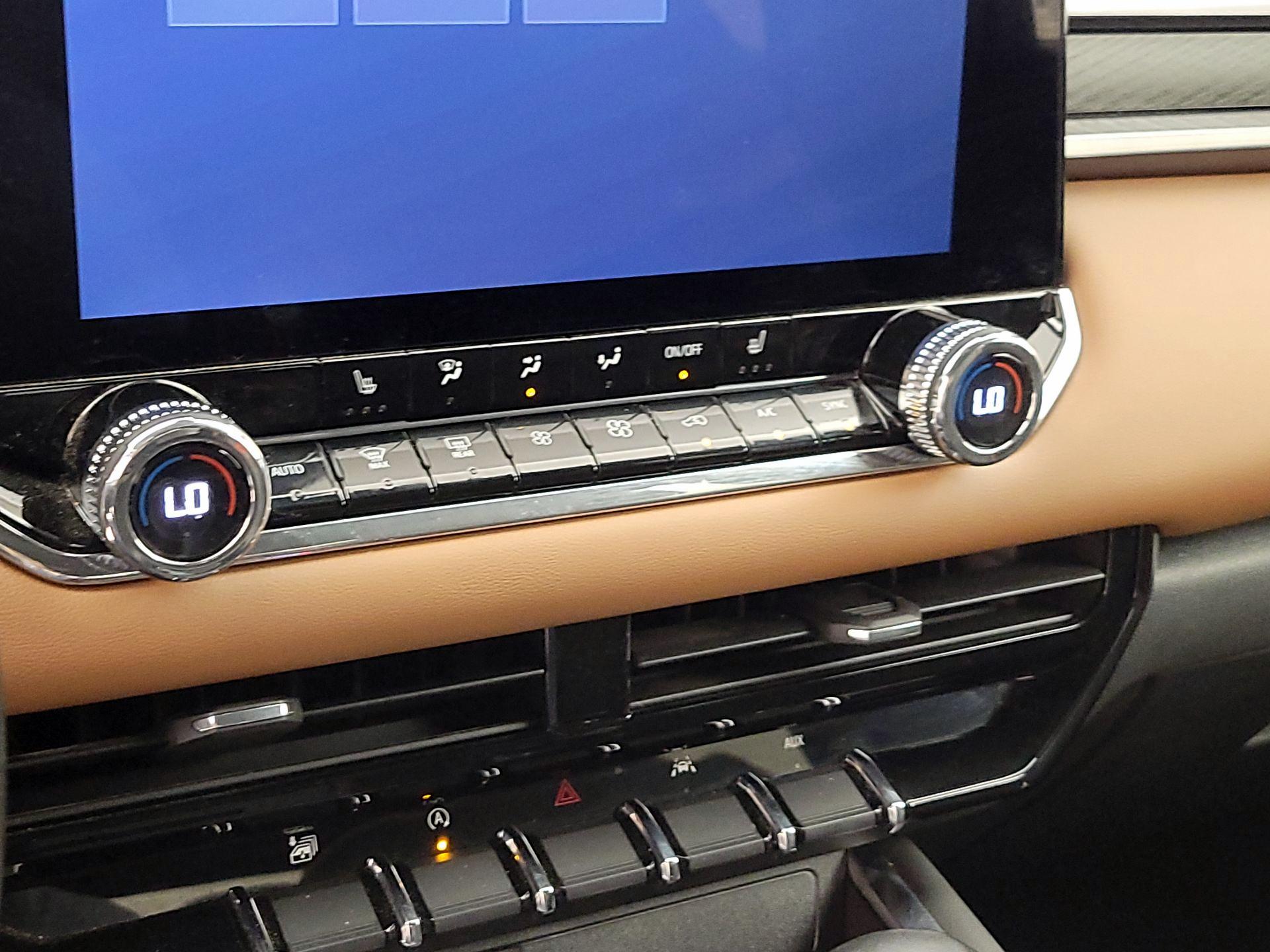 Thumbnail: 2023 GMC Canyon - 16