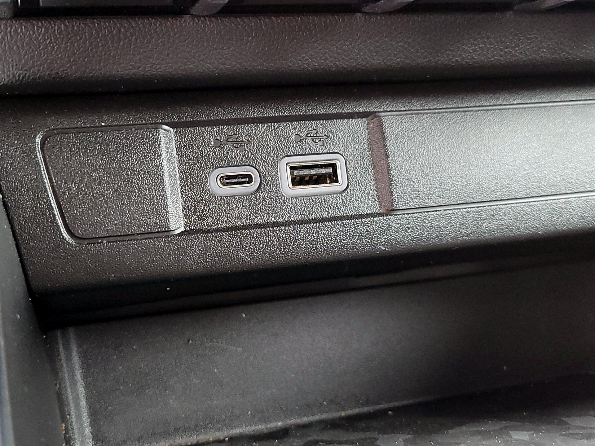 Thumbnail: 2023 GMC Canyon - 18