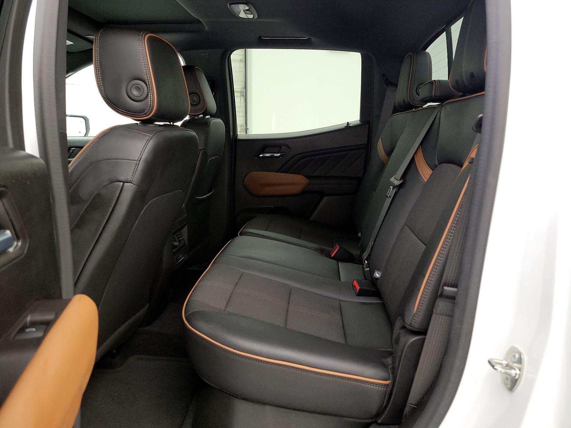 Thumbnail: 2023 GMC Canyon - 19