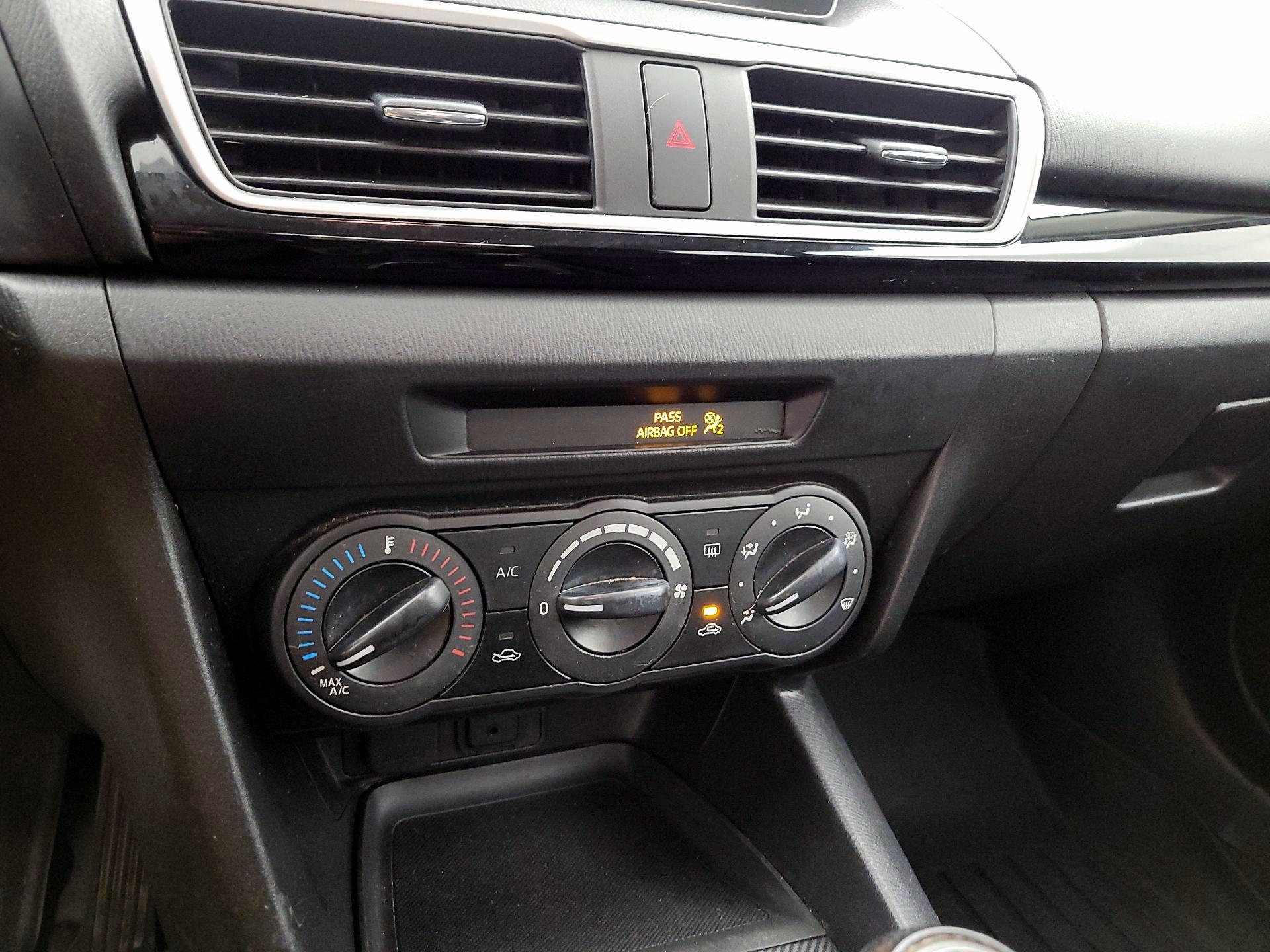 Thumbnail: 2014 Mazda Mazda3 - 15