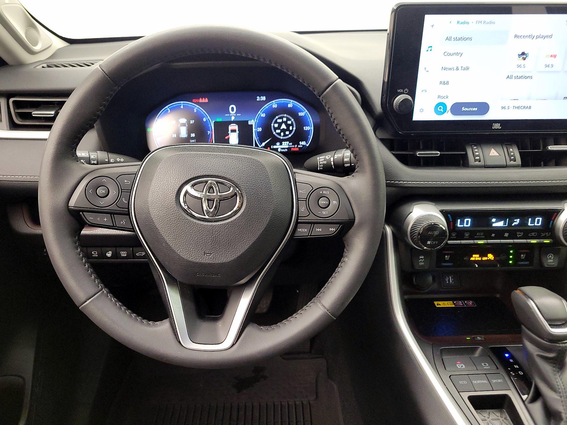 Thumbnail: 2025 Toyota RAV4 - 10
