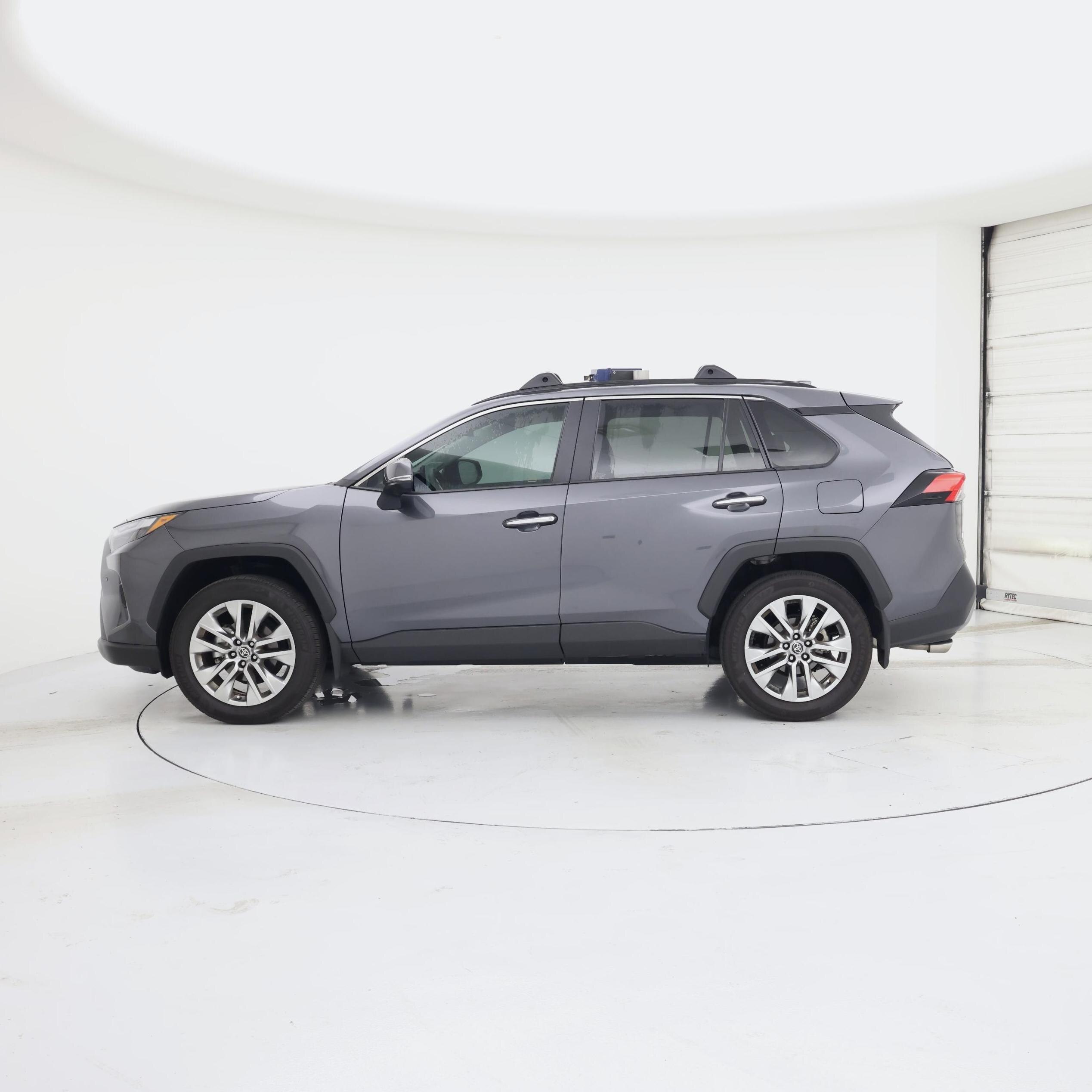 Thumbnail: 2025 Toyota RAV4 - 3