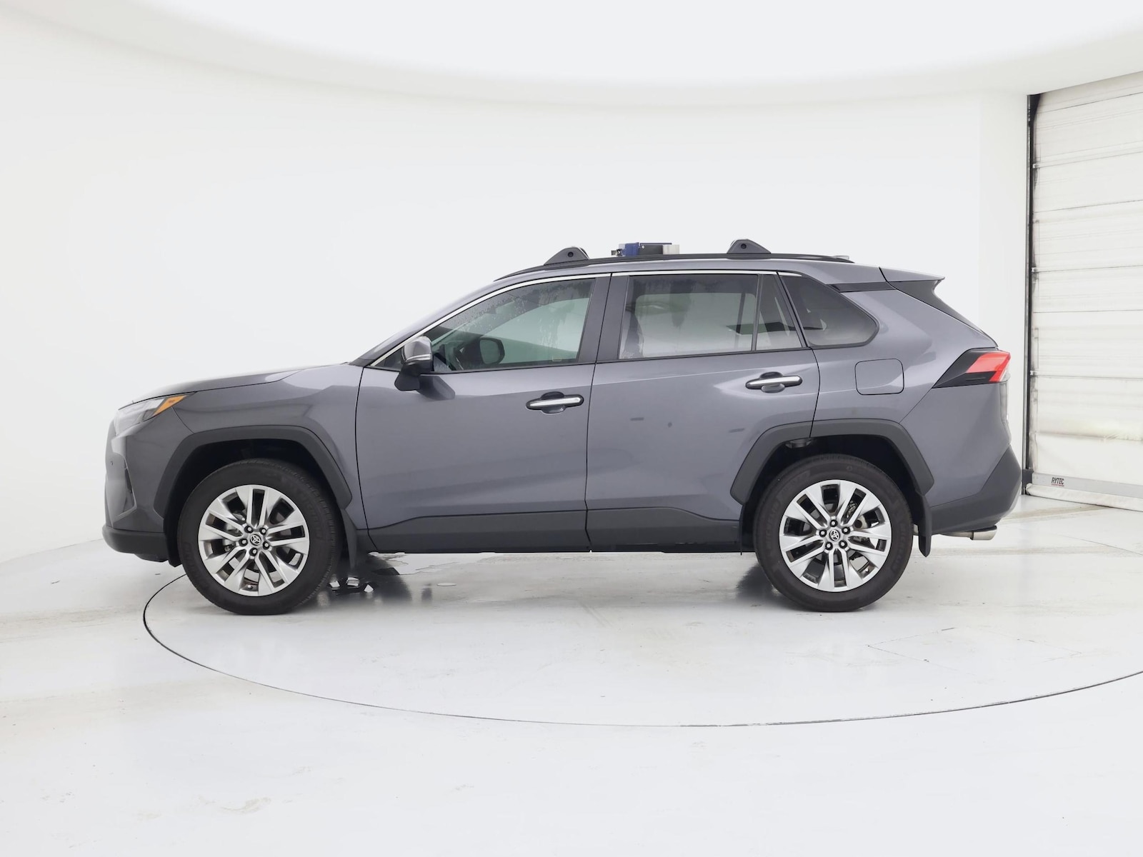 2025 Toyota RAV4 Limited - Photo 4