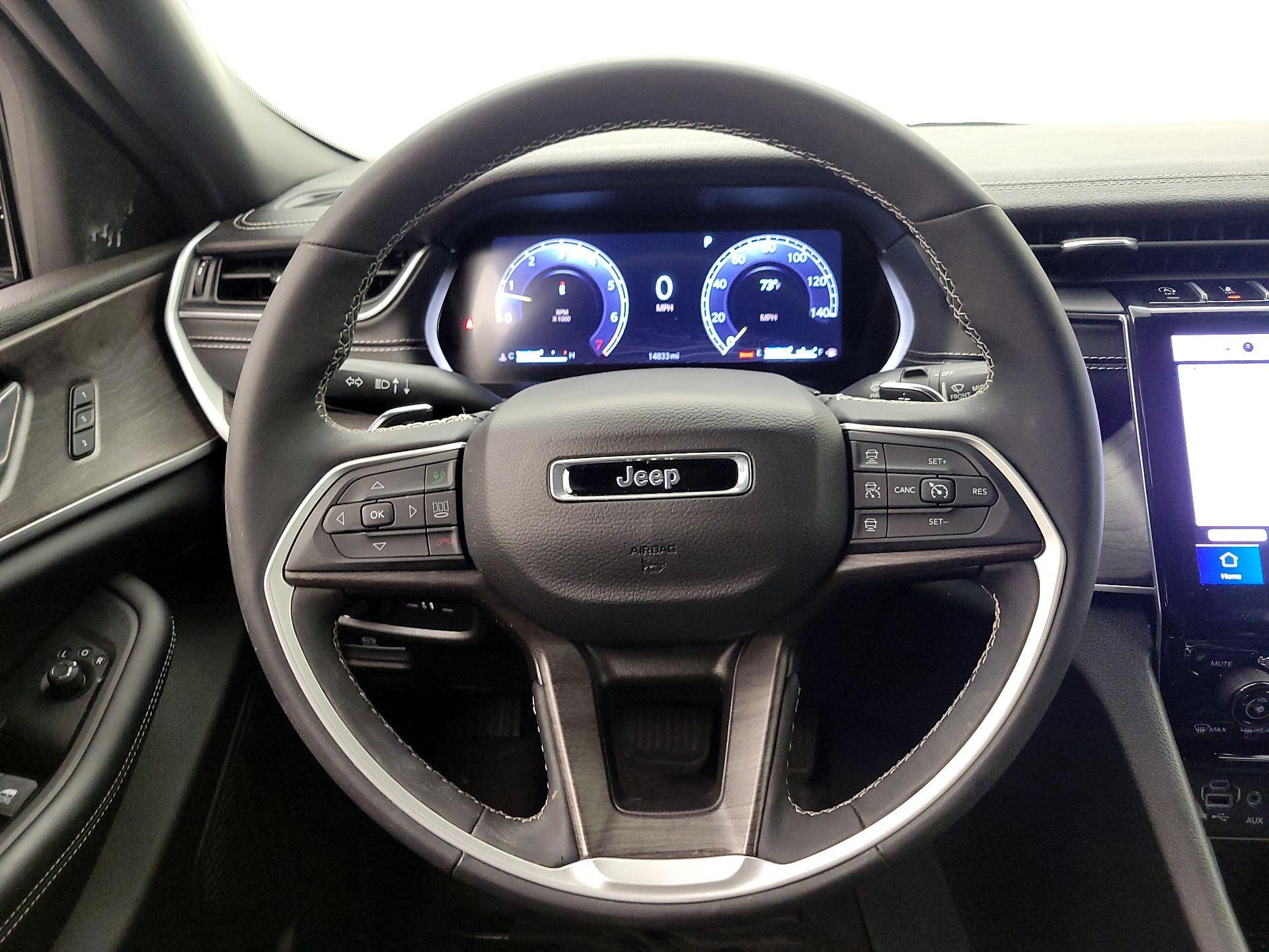 Thumbnail: 2024 Jeep Grand Cherokee - 10