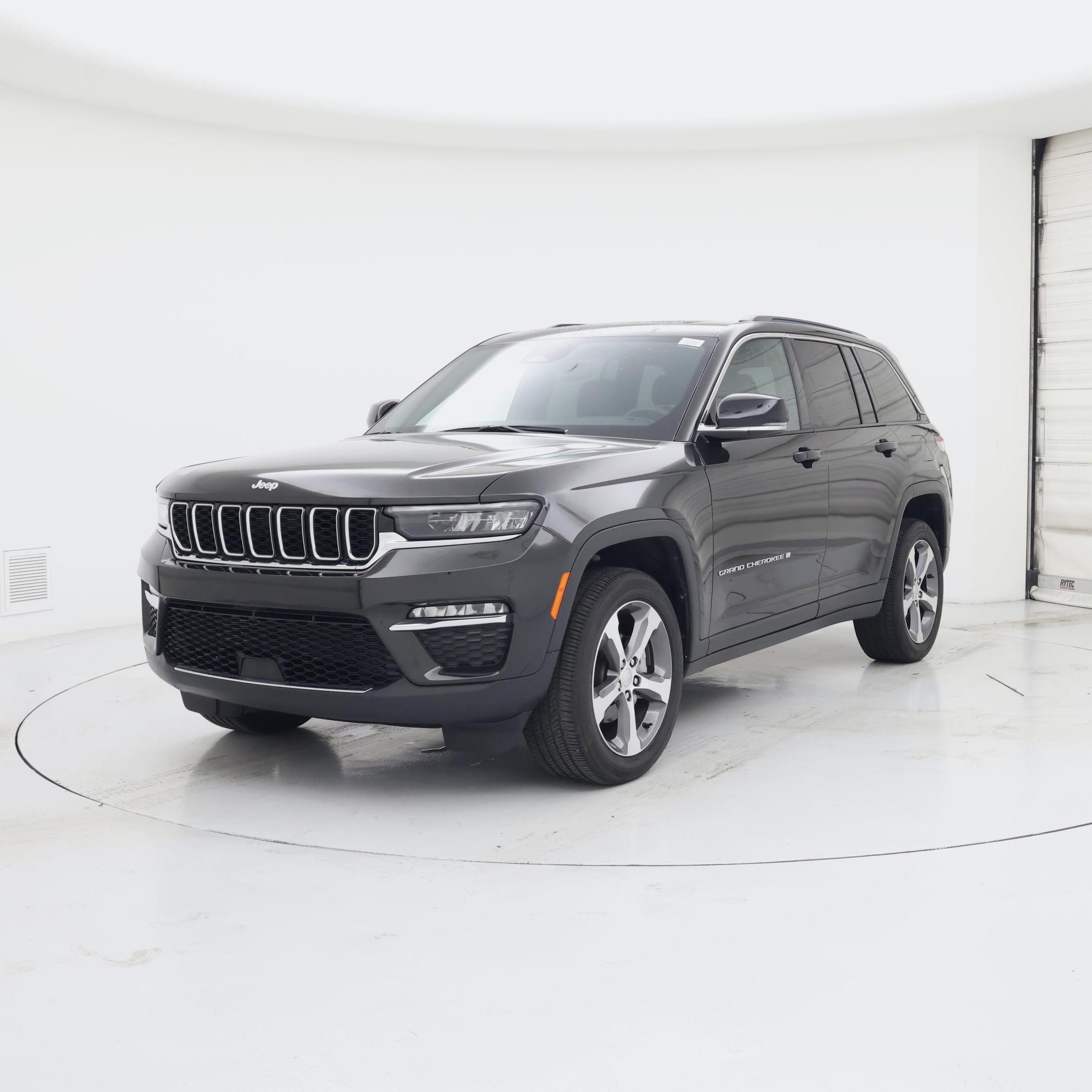 Thumbnail: 2024 Jeep Grand Cherokee - 4