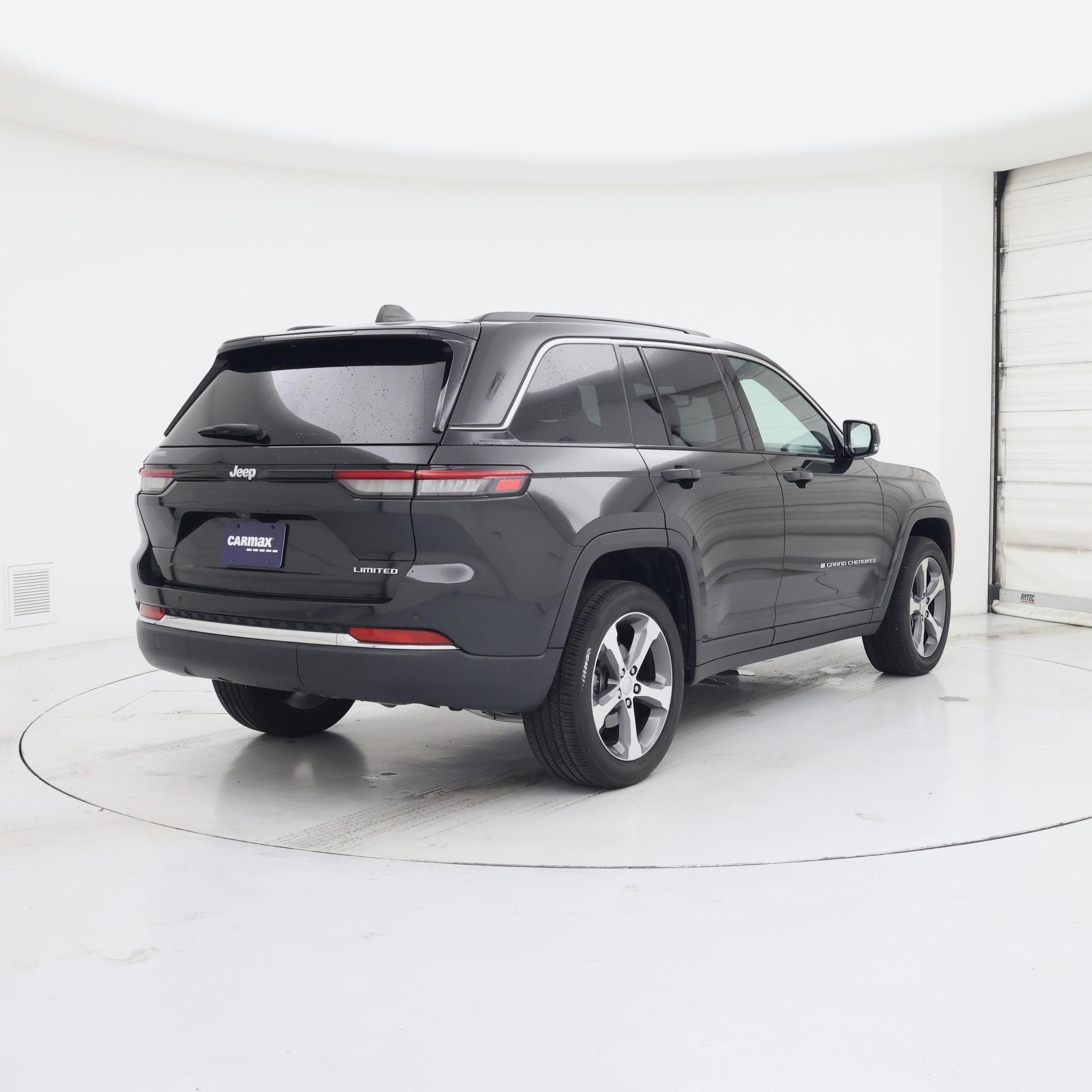 Thumbnail: 2024 Jeep Grand Cherokee - 8