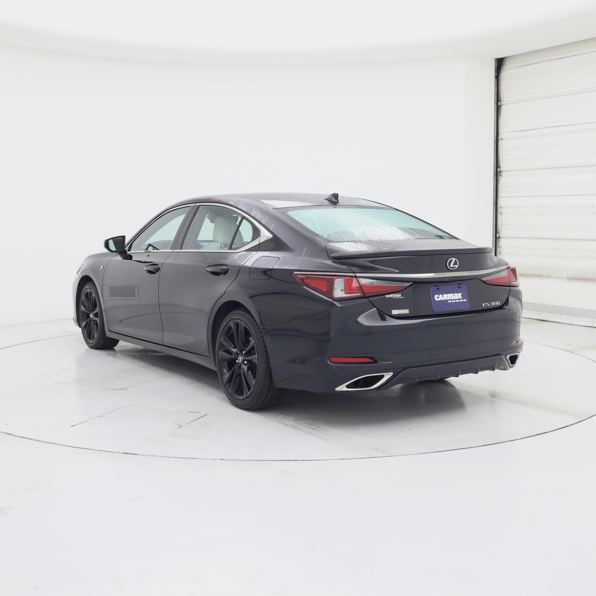 Thumbnail: 2021 Lexus ES - 2